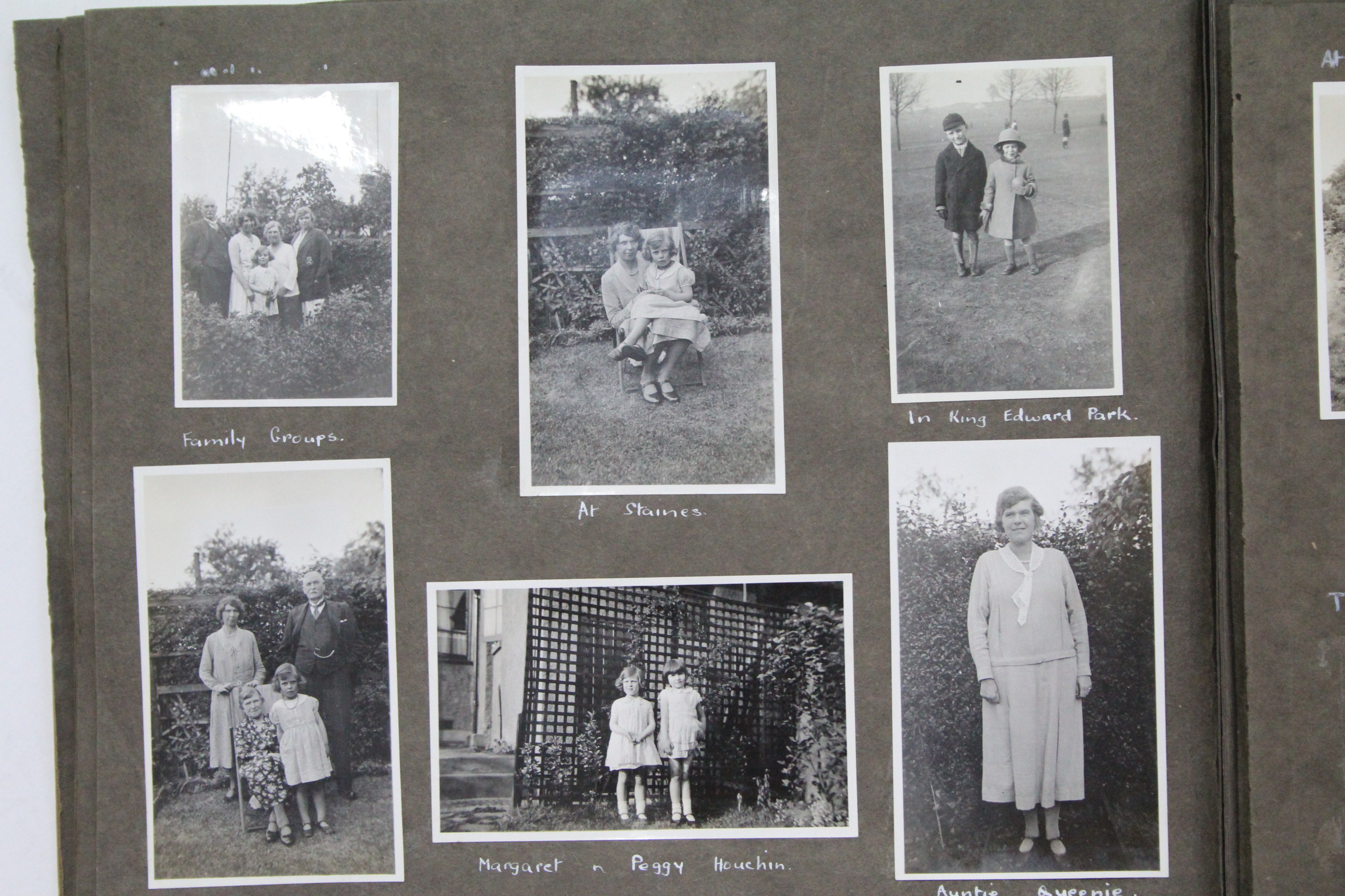 Four family photograph albums, early-mid 20th century including numerous sailing & military - Bild 2 aus 7