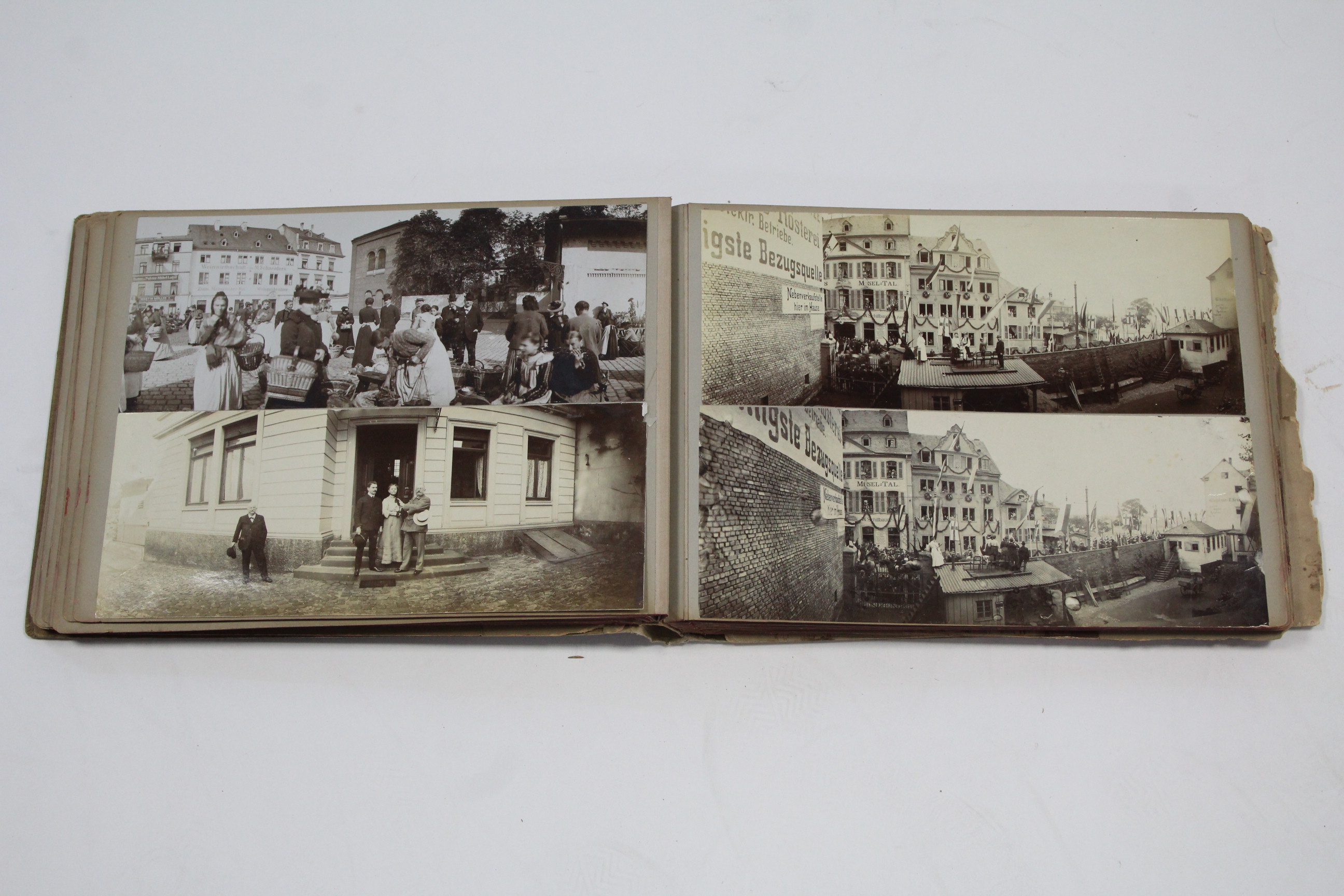 An early 20th century German family photograph album including numerous pre-WWI photographs & - Bild 4 aus 10