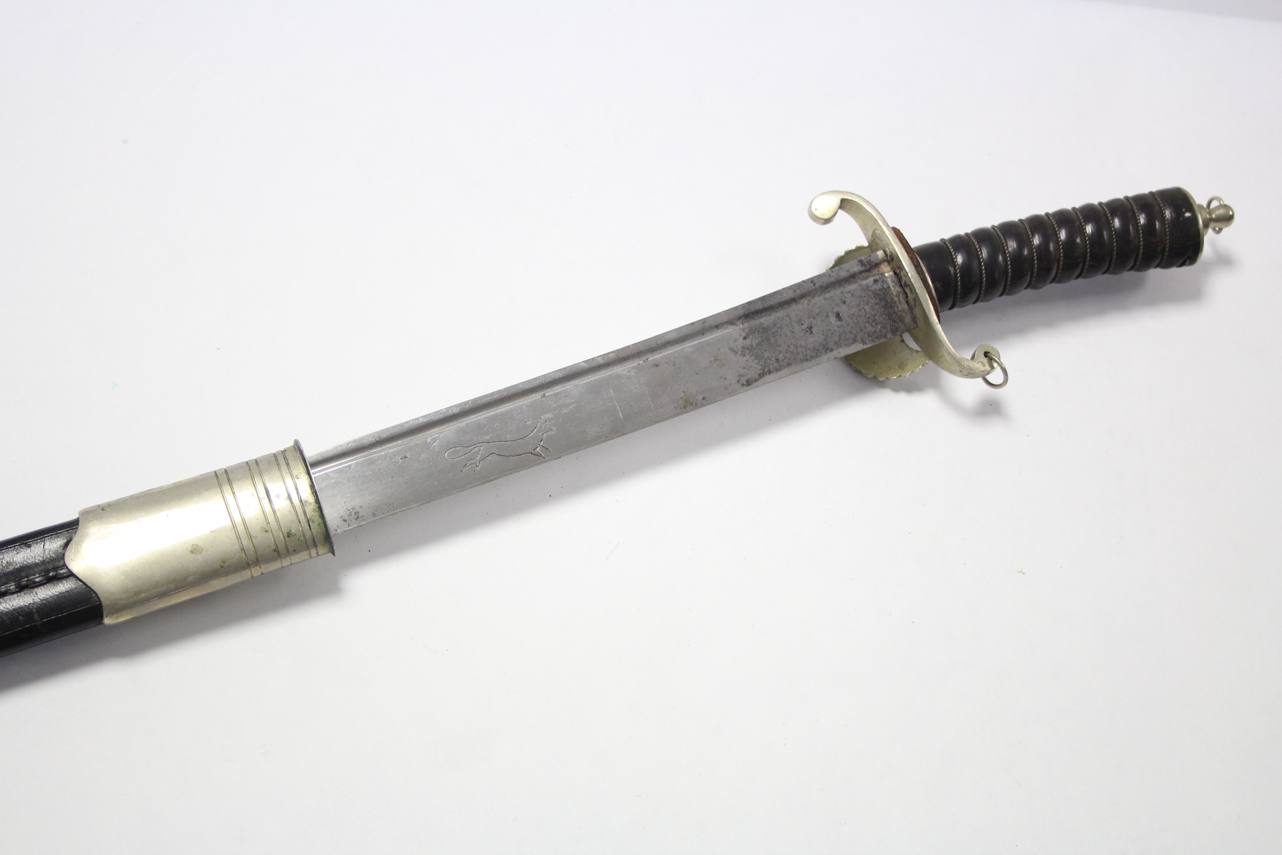 AN 18th CENTURY-STYLE GERMAN(?) HUNTING SWORD, with 24¾” long single-edge curved blade, with wire - Image 2 of 7