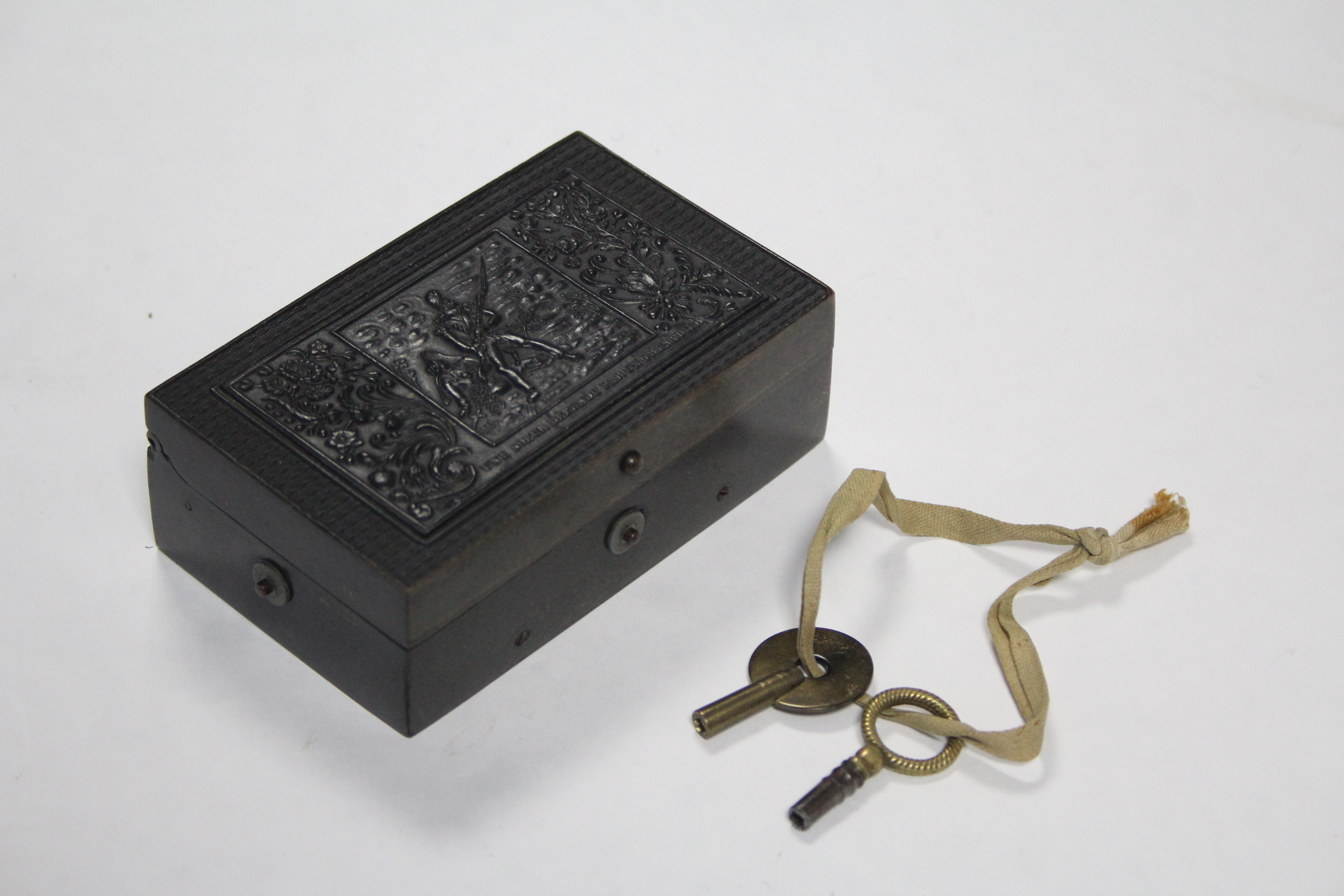 A late 19th/early 20th century Swiss music box playing three airs & in black Gutta Percha case - Image 2 of 4