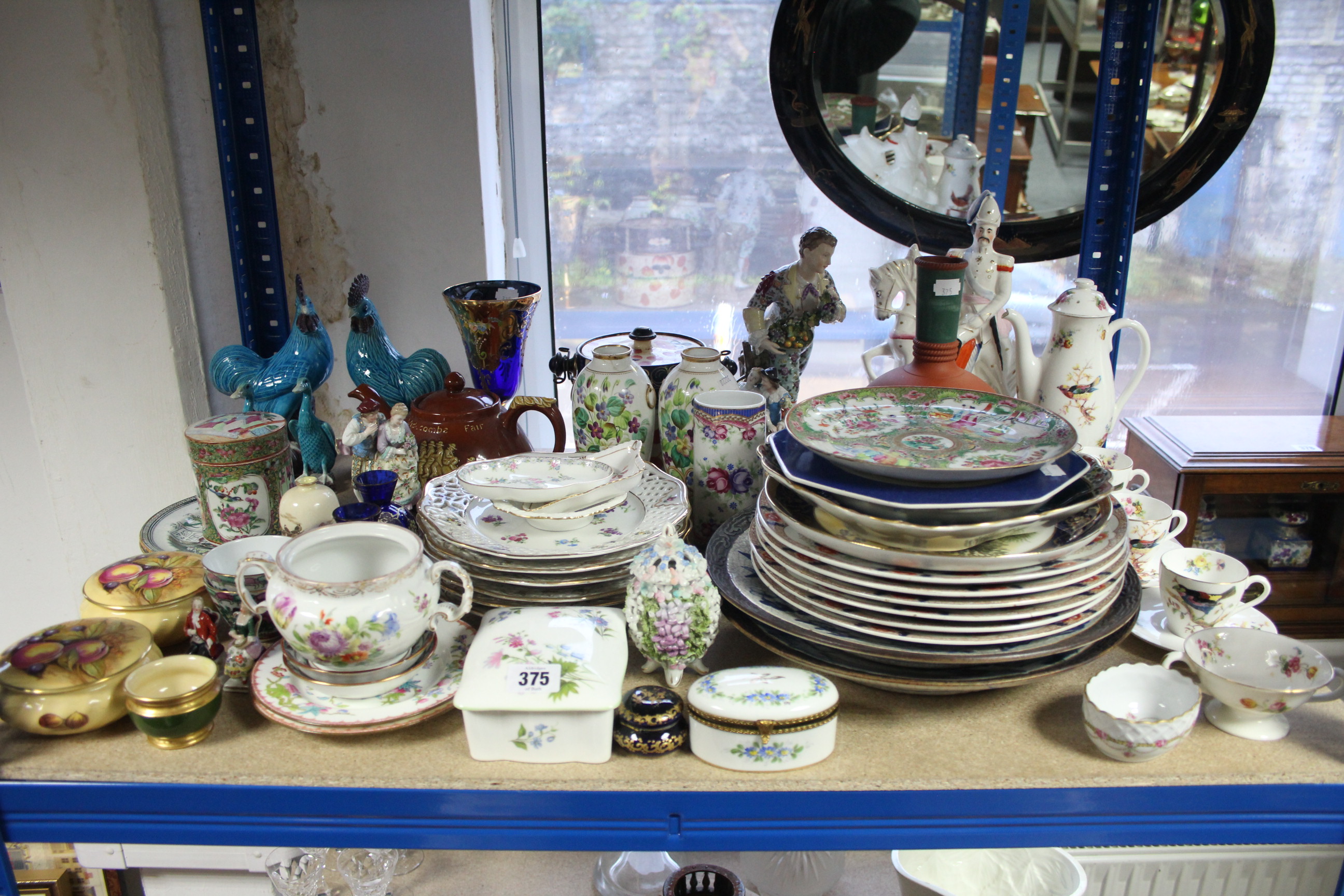 Various items of decorative china, pottery & glassware.