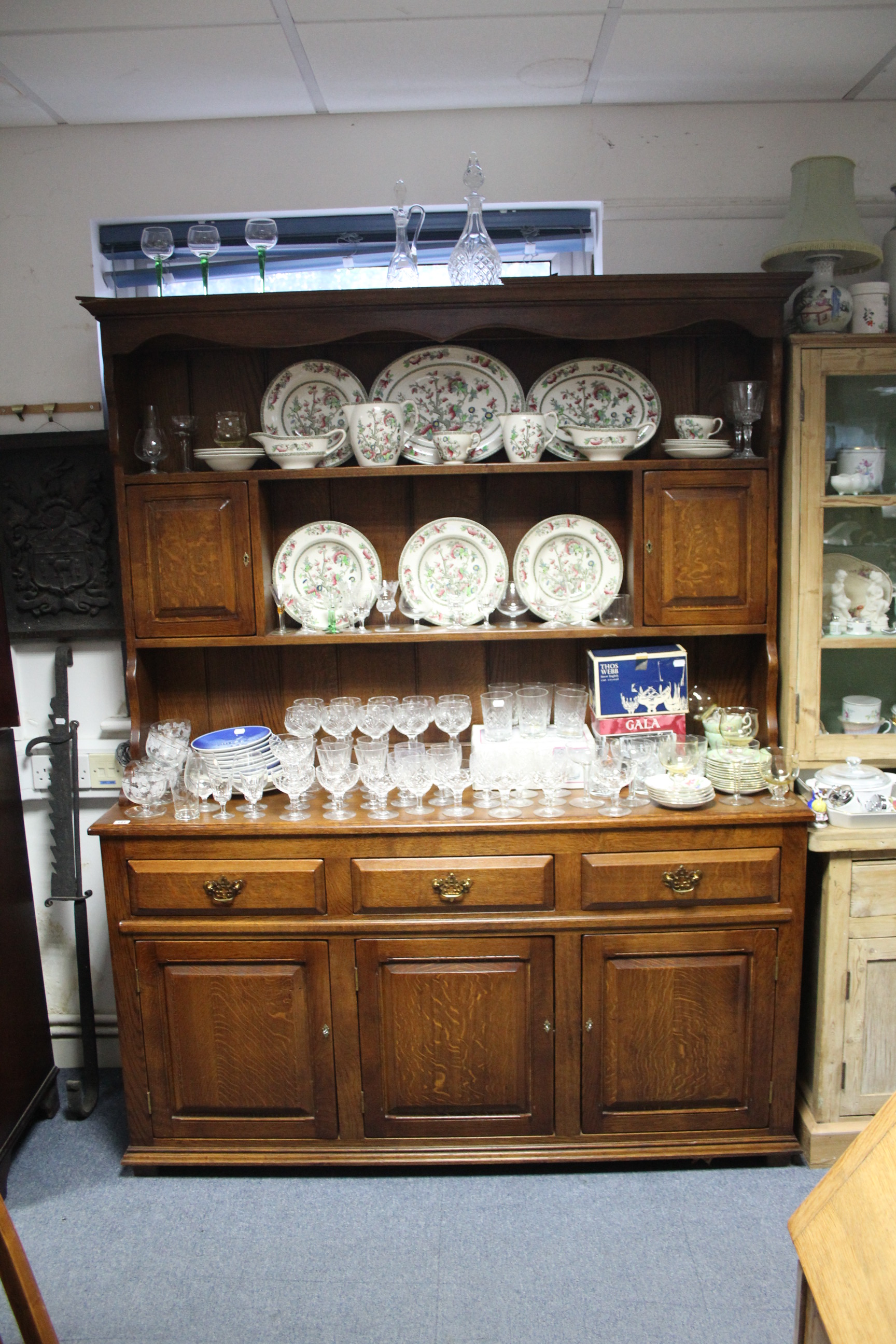 A good quality 19th century-style oak dresser, the upper part with open shelves & fitted cupboard to - Image 2 of 4