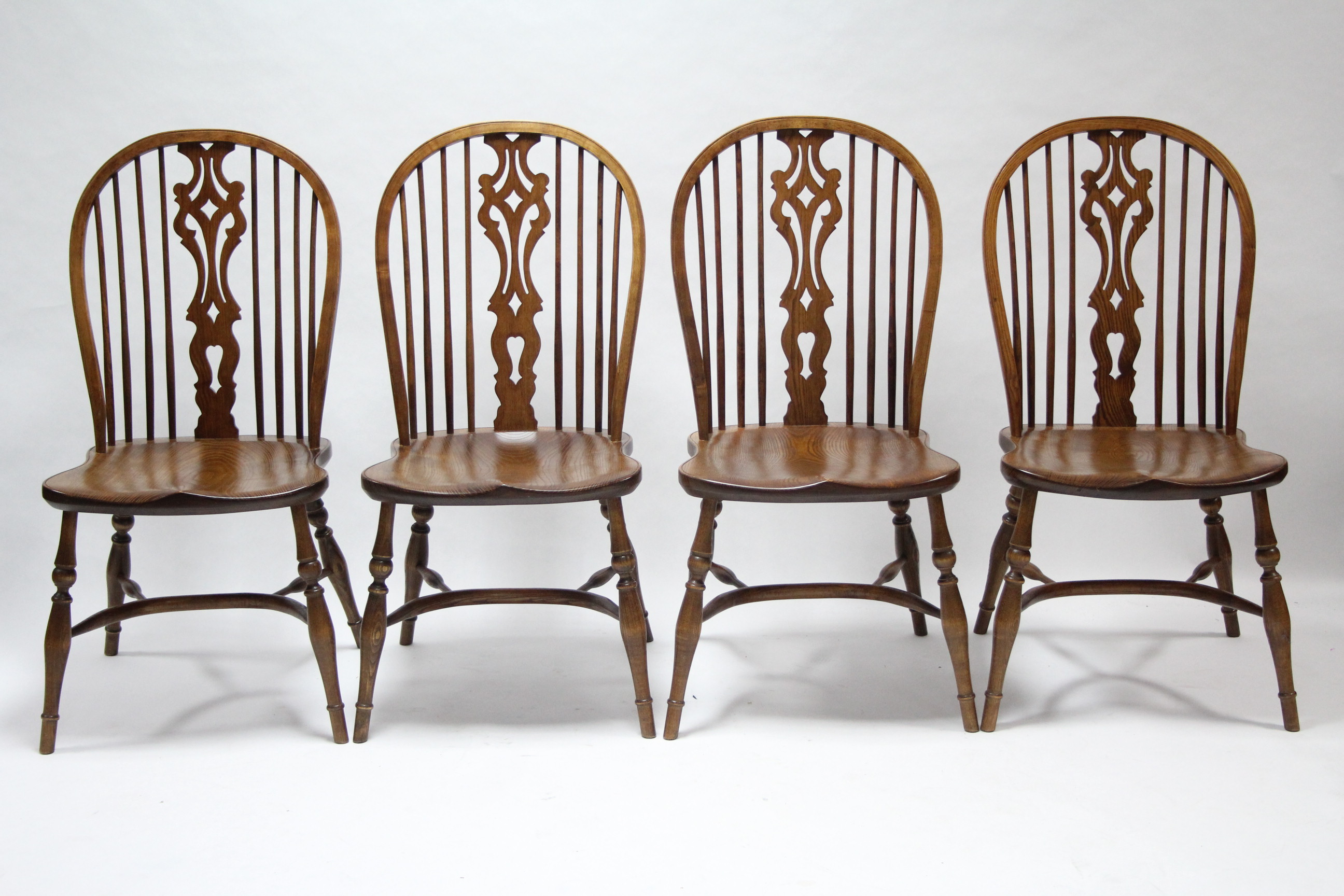 GOOD QUALITY SET OF SIX 19th CENTURY WINDSOR-STYLE DINING CHAIRS (including a pair of carvers), with - Image 2 of 7