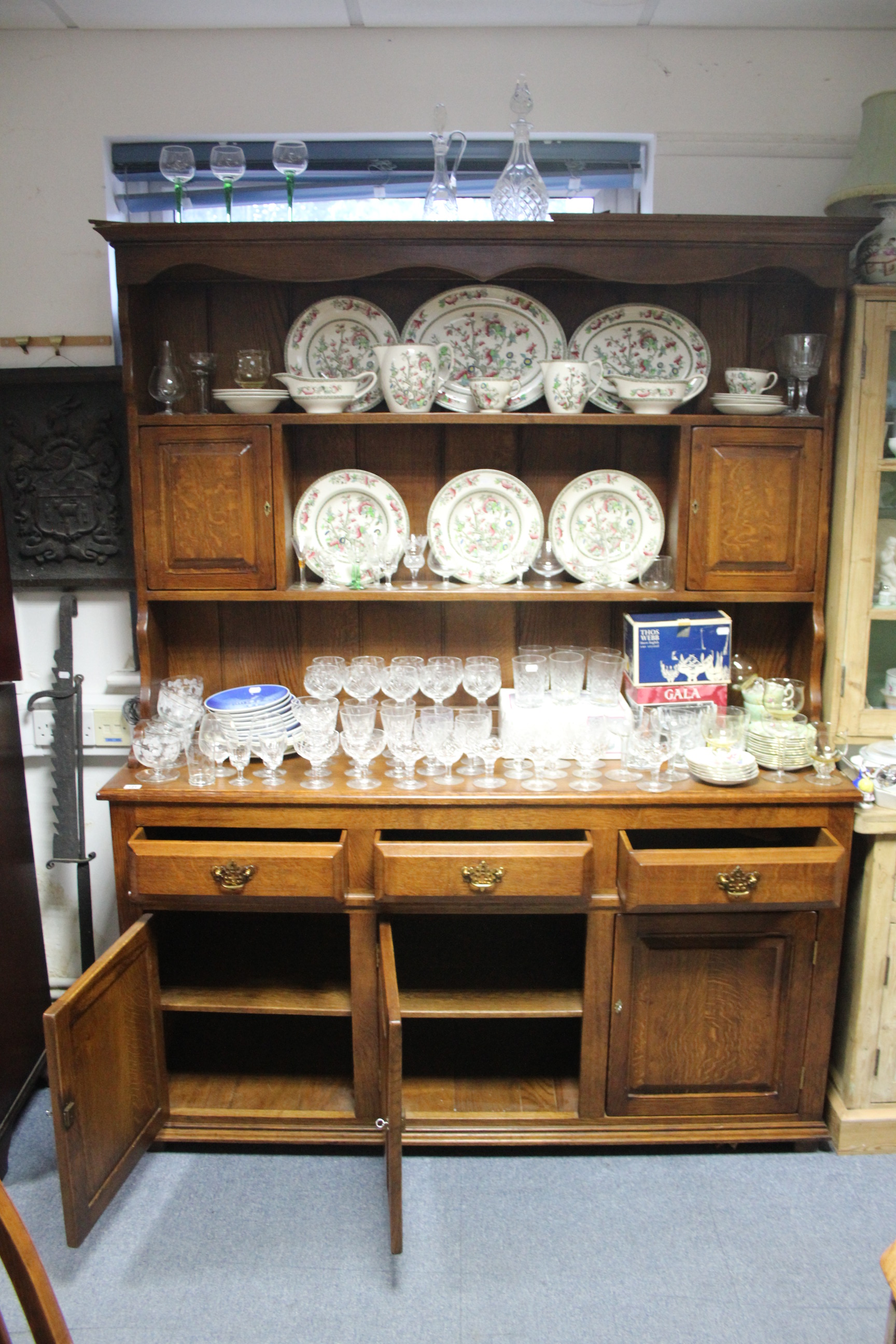 A good quality 19th century-style oak dresser, the upper part with open shelves & fitted cupboard to - Image 3 of 4