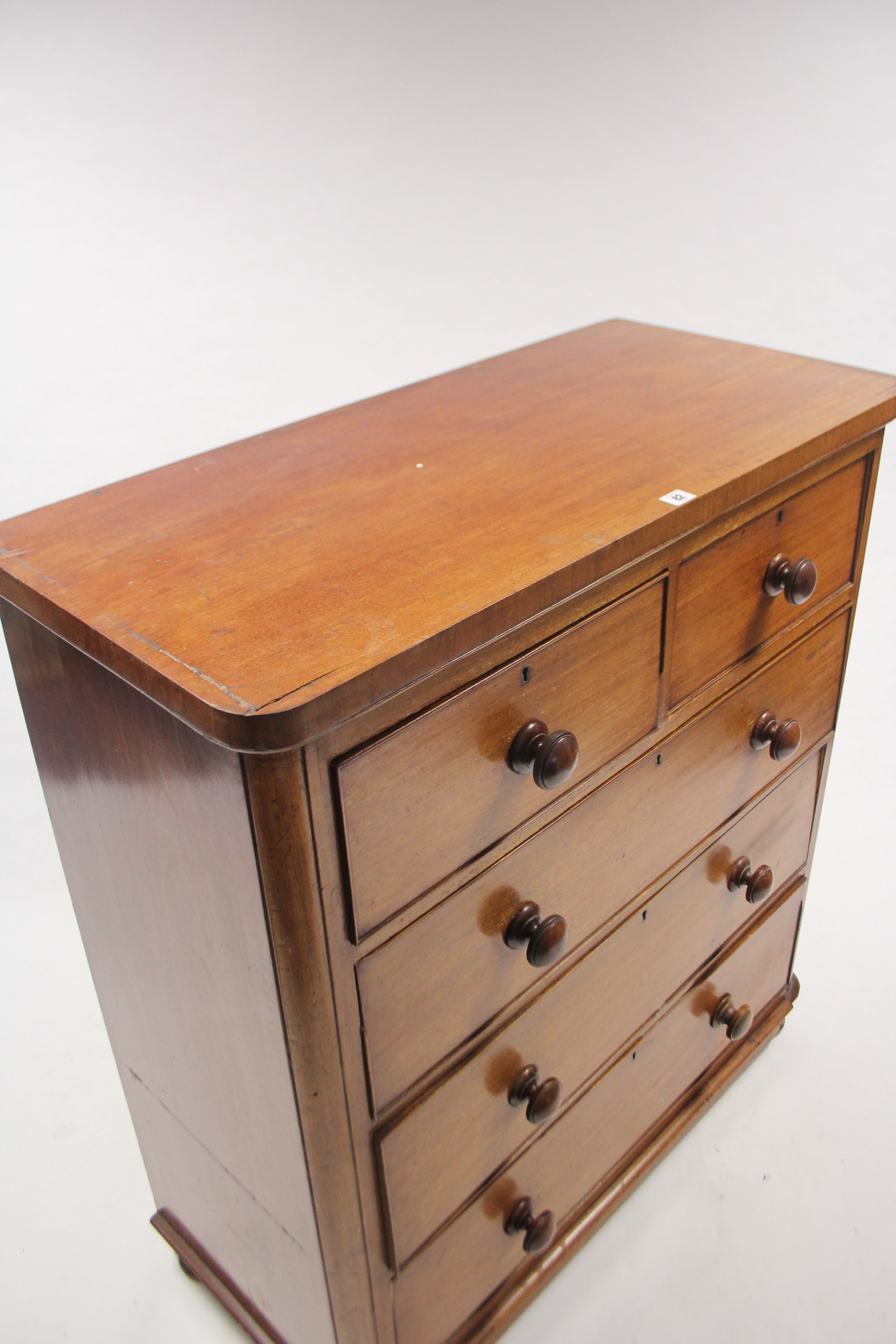 A Victorian mahogany small chest fitted two short three long graduated drawers with turned knob - Image 2 of 3