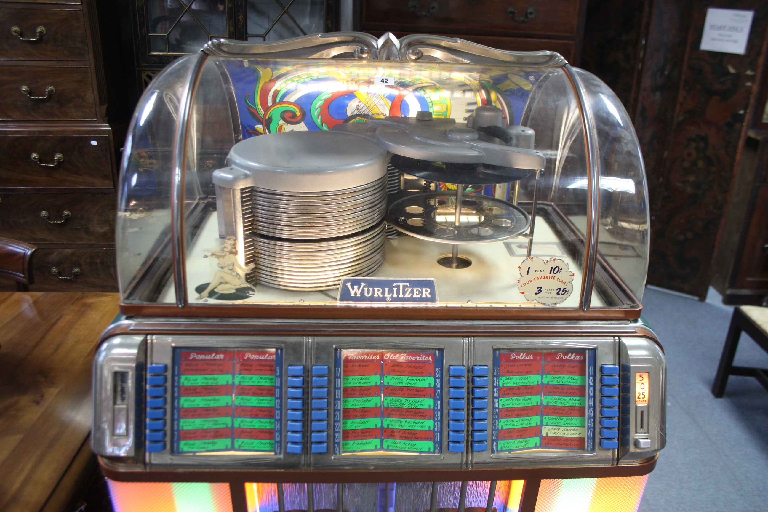 A WURLITZER “MULTI-SELECTOR PHONOGRAPH” JUKEBOX, model No. 1450 (American model), circa 1951, - Image 8 of 20