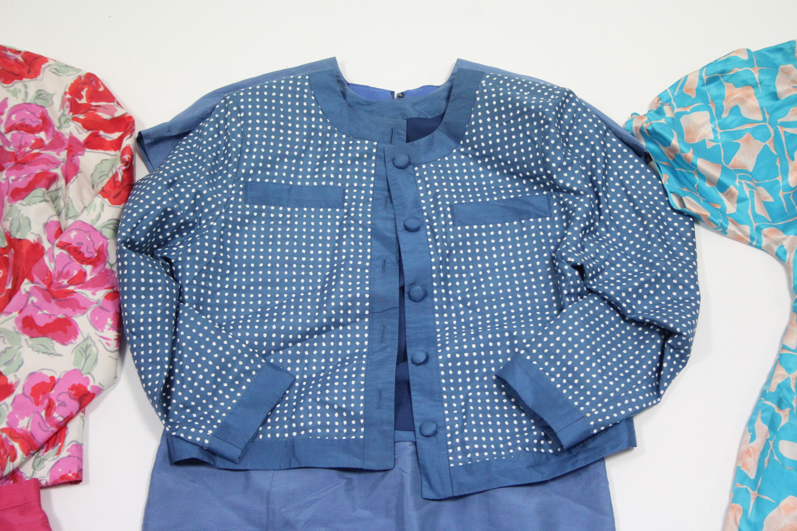 A 1970’s Thai silk ladies’ suit of blue ground & with white polka-dot design; a ditto ladies’ - Image 2 of 3