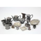 Various items of platedware and metalware.