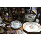 Various items of decorative china, pottery, etc.