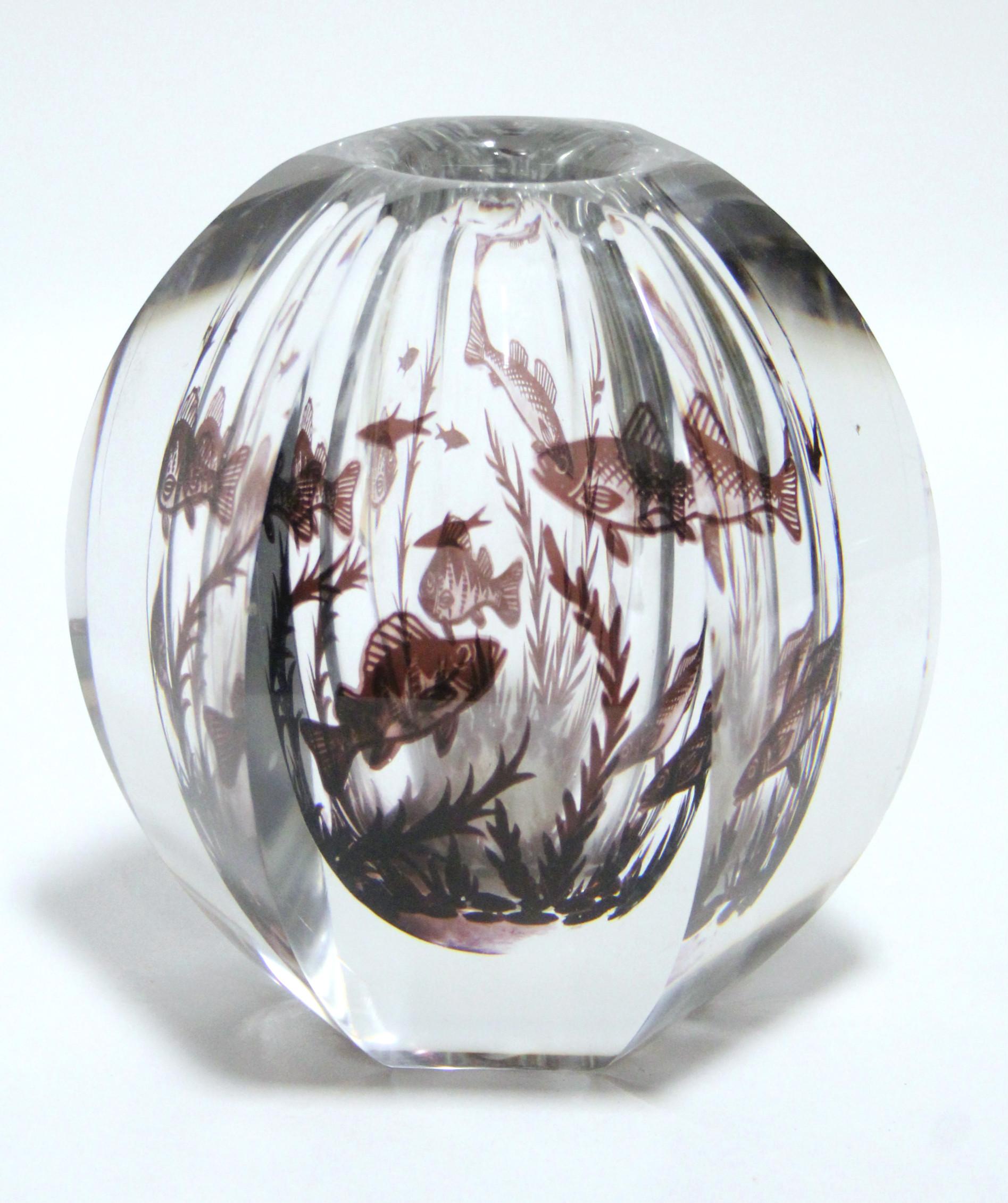 An ORREFORS GLASS "GRAAL" VASE by EDWARD HALD, of six-sided ovoid form, internally decorated in ox- - Image 2 of 7