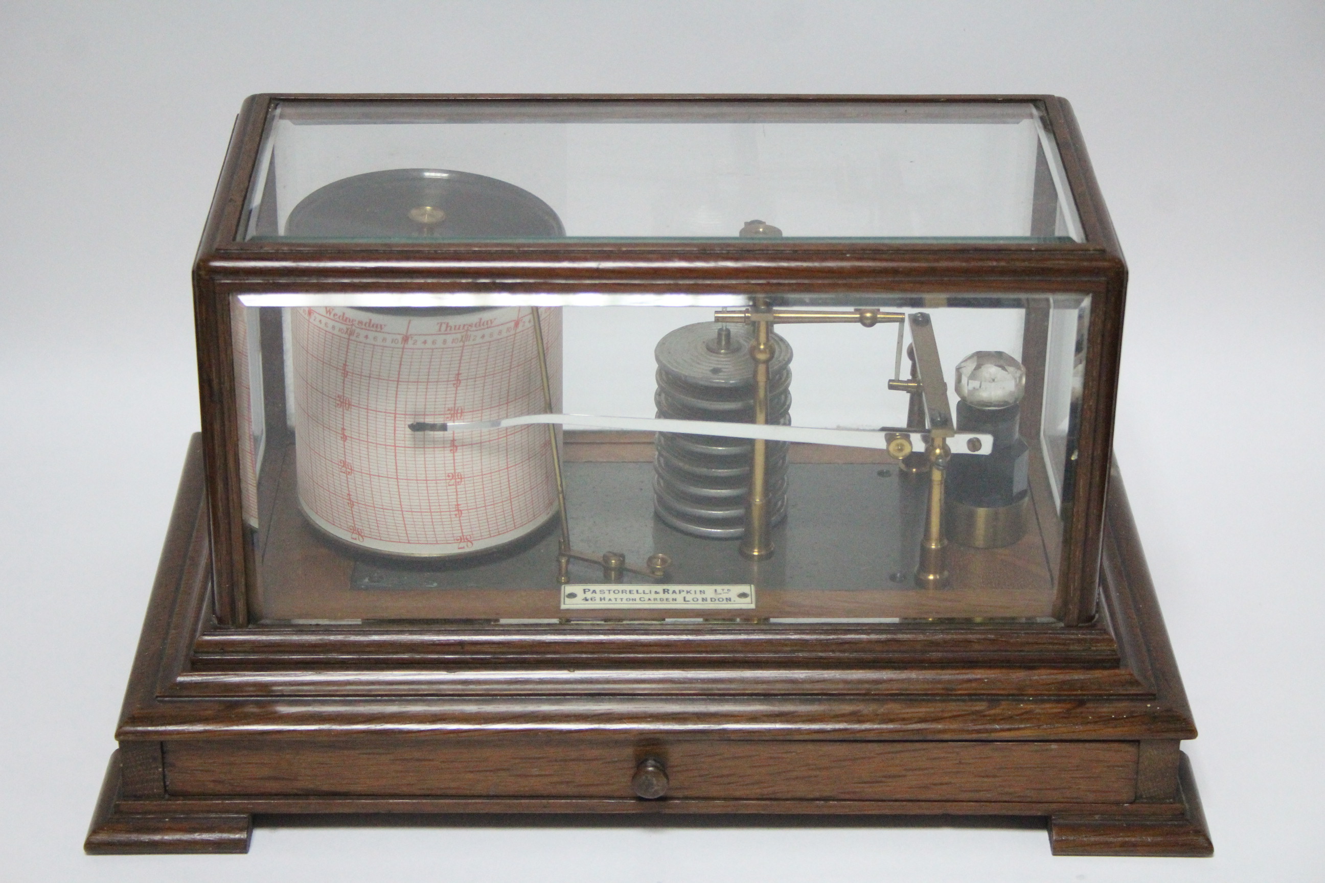 An early 20th century barograph by Pastorelli & Rapkin of Hatton Garden, in oak case with bevelled - Image 4 of 4