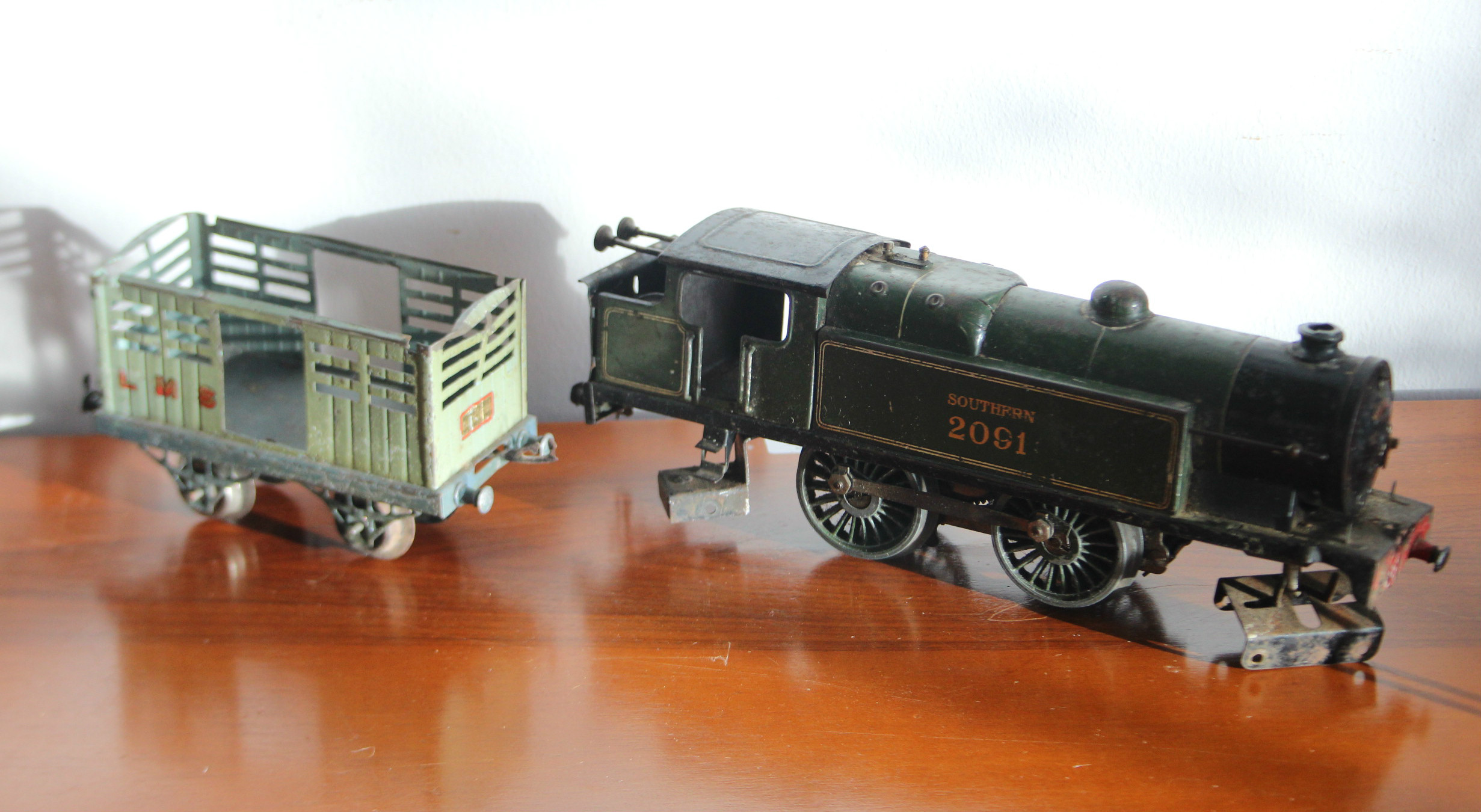 A Hornby Railways tinplate clockwork-operated "O" gauge scale model of a Southern Railways green