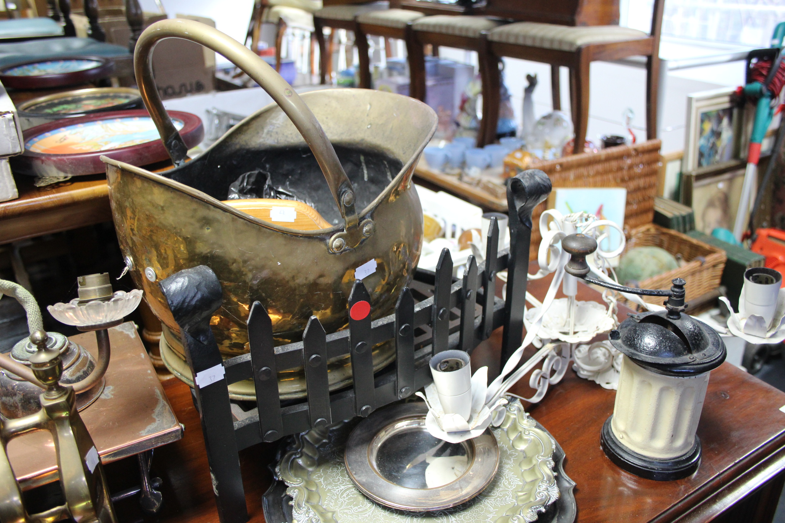 A copper warming pan with short turned wooden handle; a copper helmet-shaped coal scuttle; two - Image 7 of 7