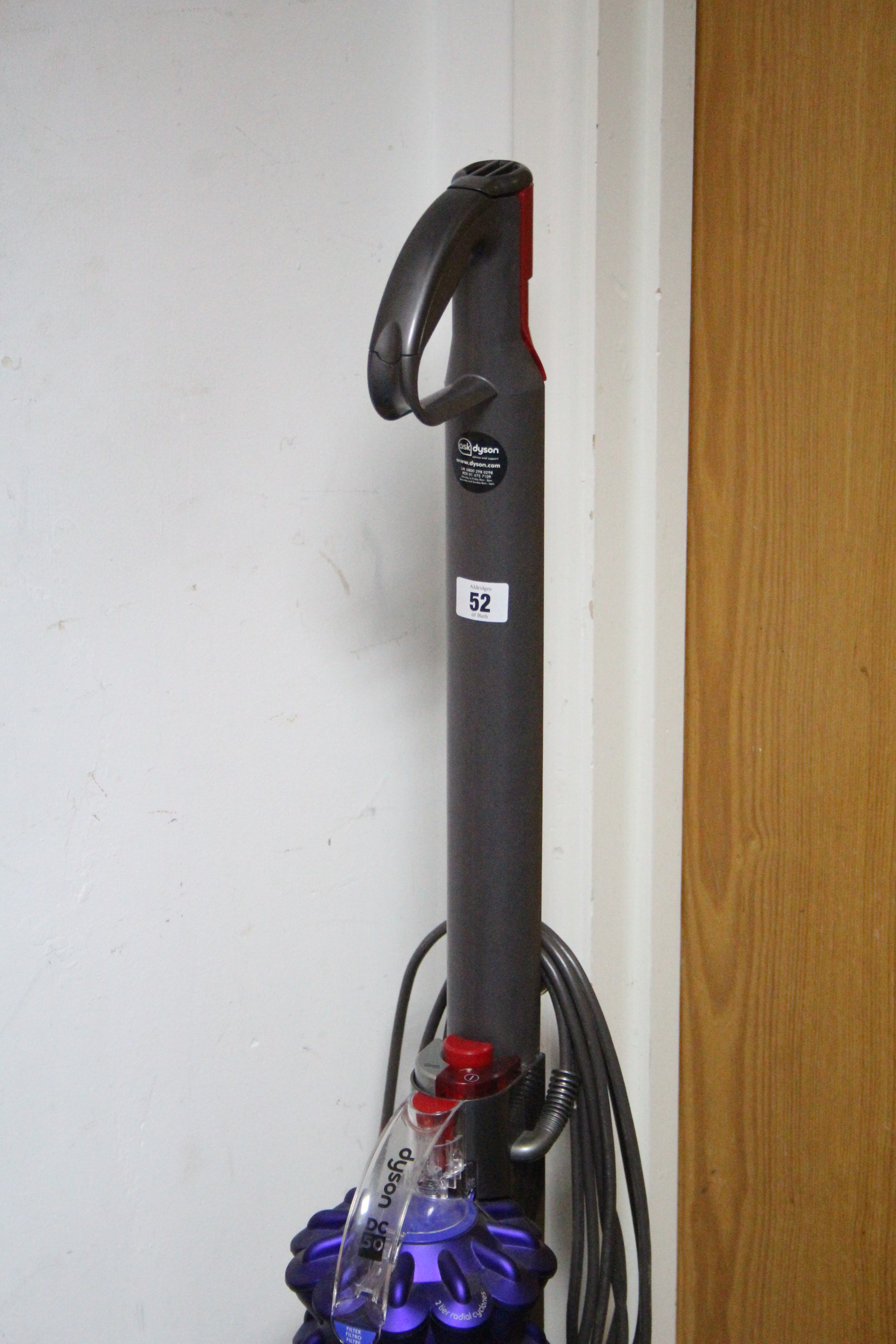 A Dyson “DC50” upright vacuum cleaner, w.o. - Image 3 of 3