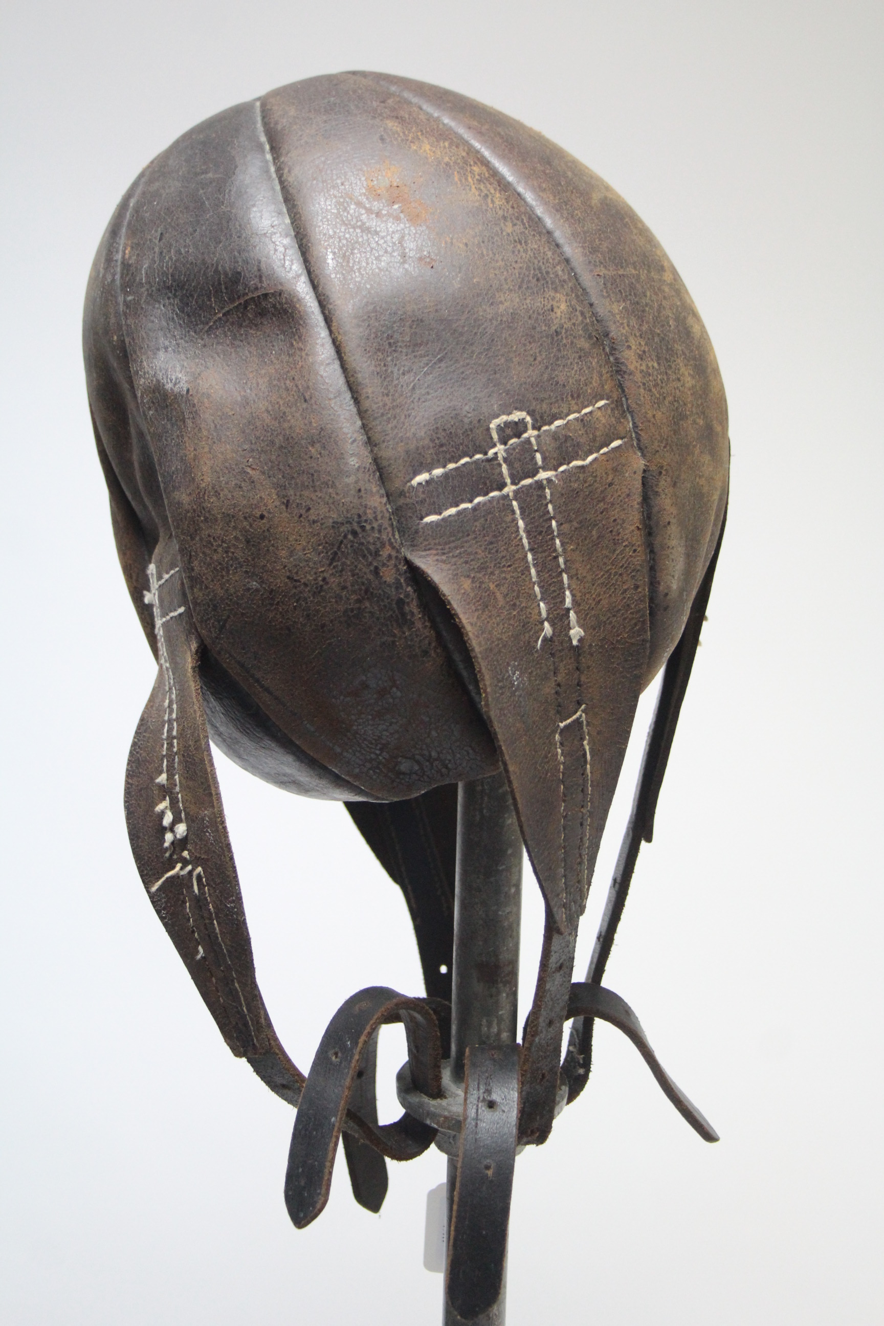 A vintage Bryan’s “Grasshopper” leather punch-bag on iron base; & various other boxing accessories. - Image 6 of 7