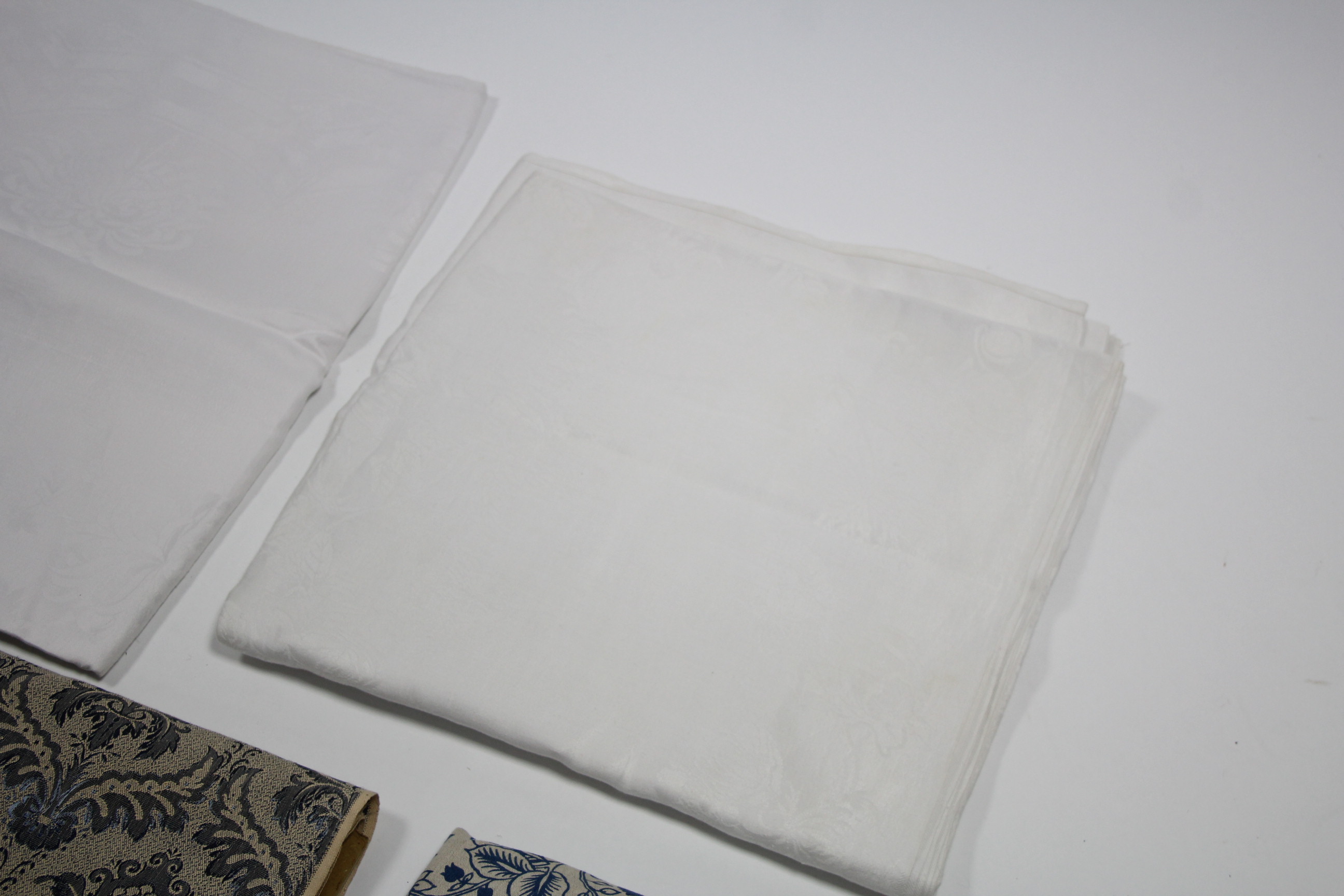 Two white silk damask tablecloths; & various other items of household textiles. - Image 3 of 3