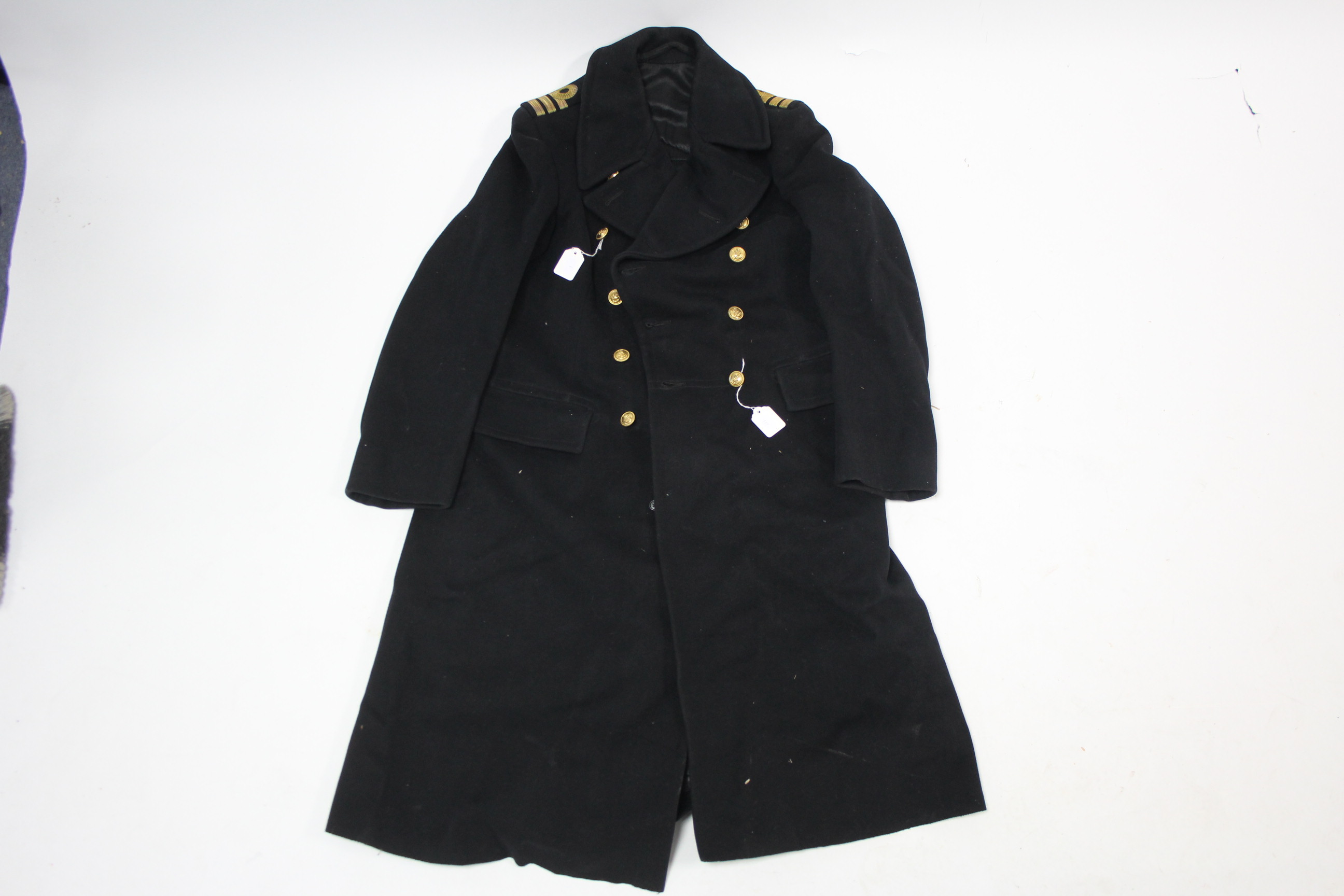 A British Royal Navy commander’s overcoat. - Image 2 of 6