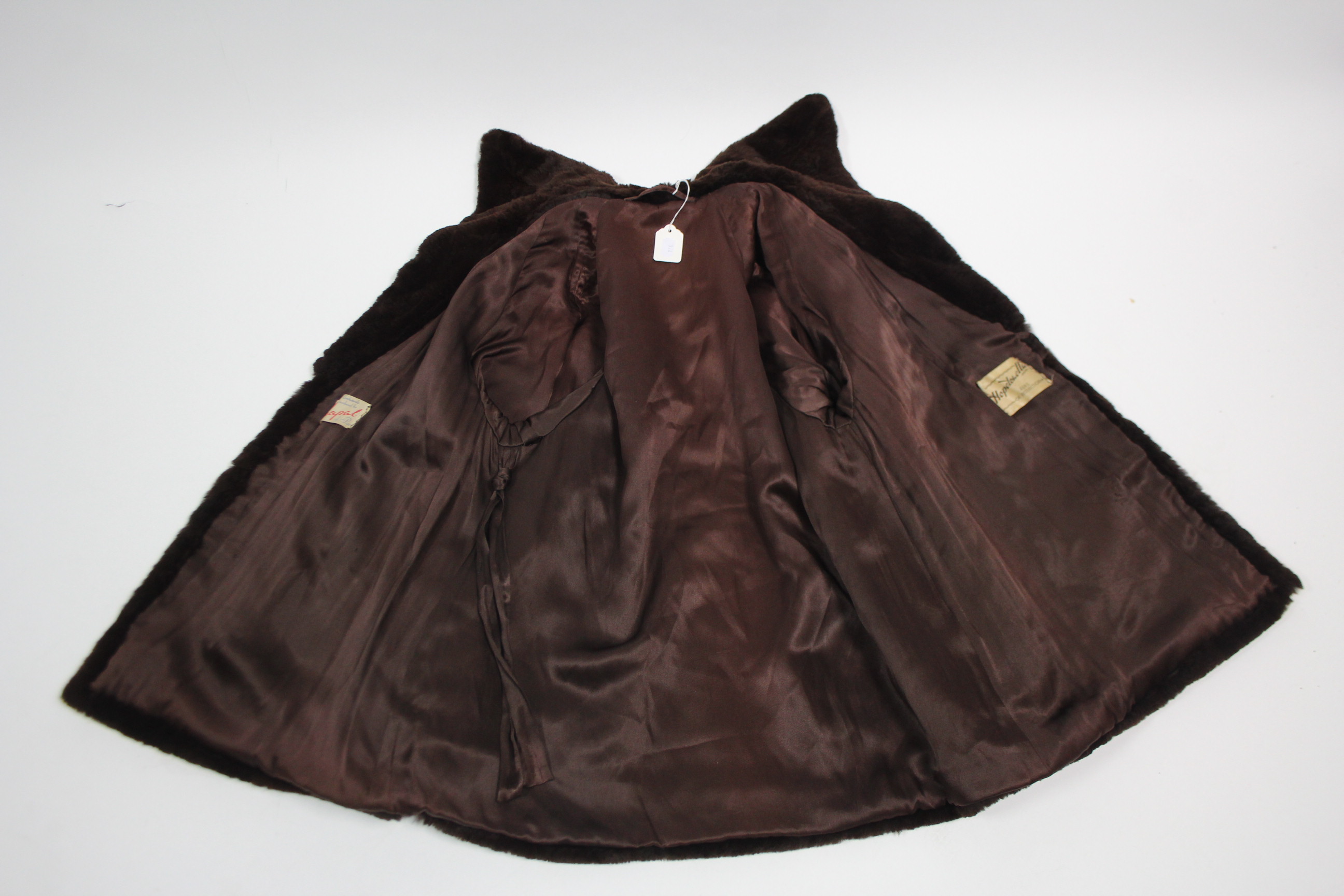 A rabbit fur silk-lined ladies’ coat. - Image 4 of 4