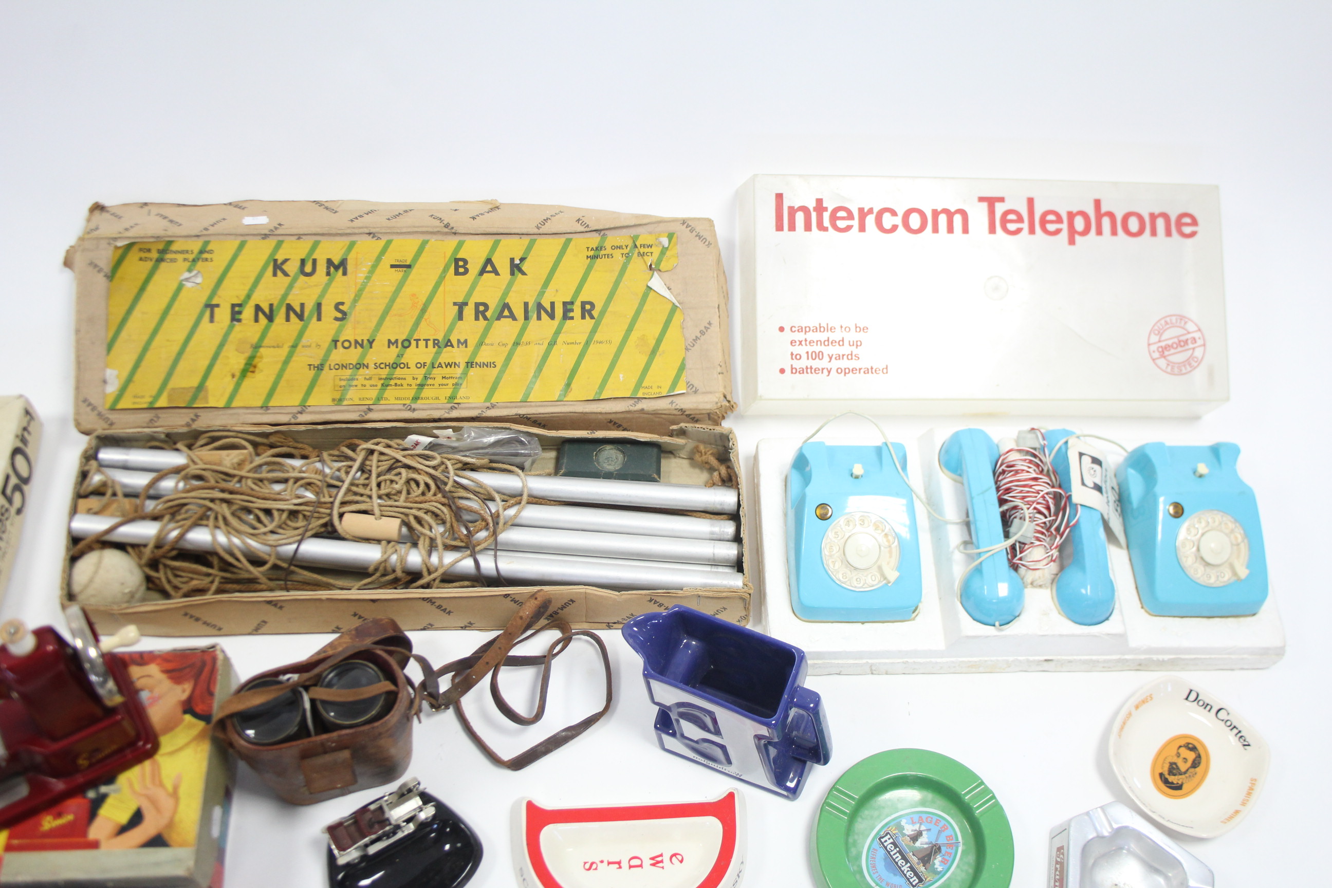 A Kum-Bak “Tennis Trainer”, boxed; two child’s toy sewing machines (one boxed); five albums of “Aero - Image 4 of 5