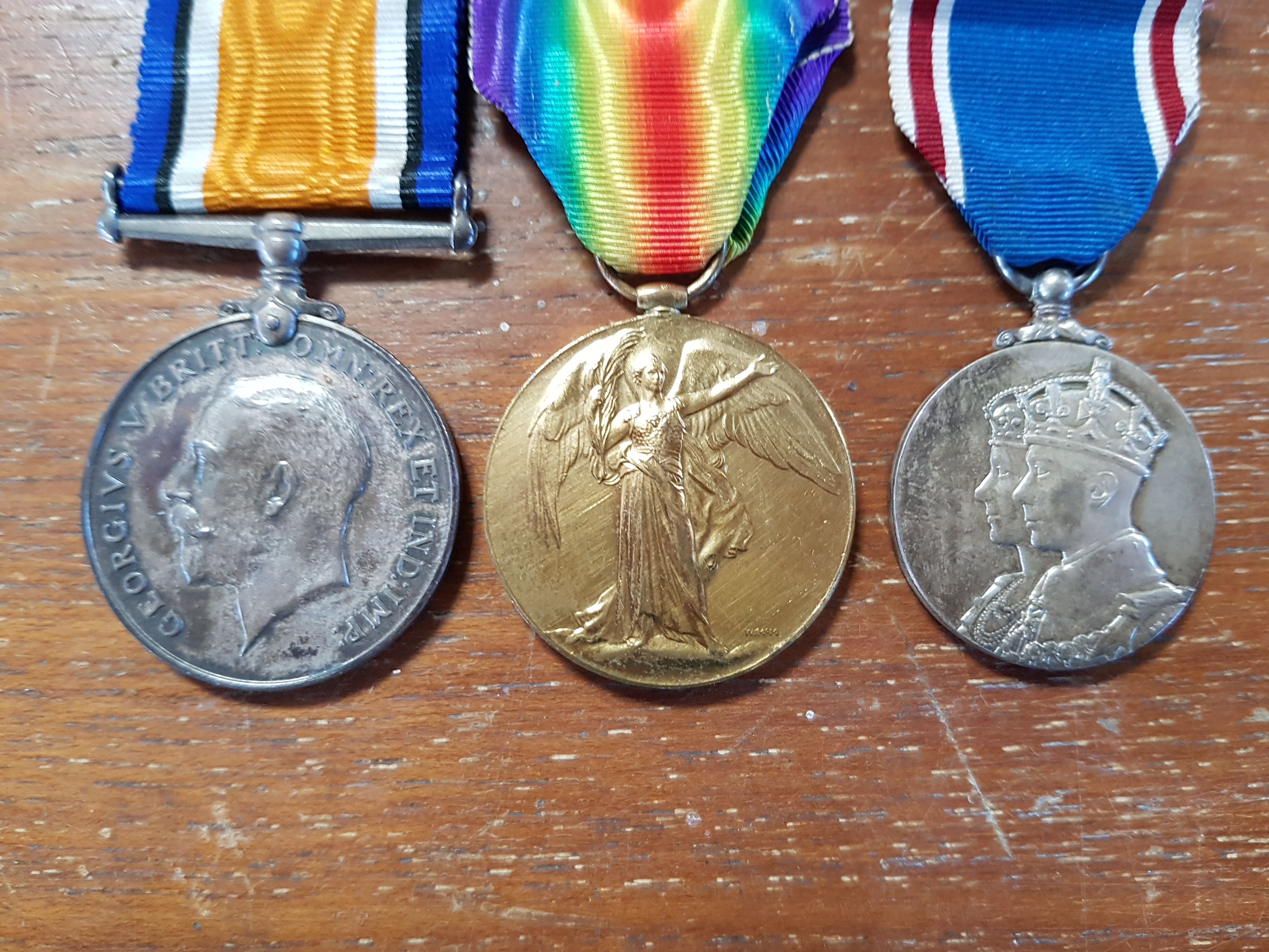 A pair of WWI service medals – British War Medal, & Victory Medal, awarded to Lieut. W. M. Jones,