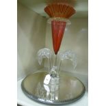 An Edwardian glass table centrepiece, featuring a central, frilled.