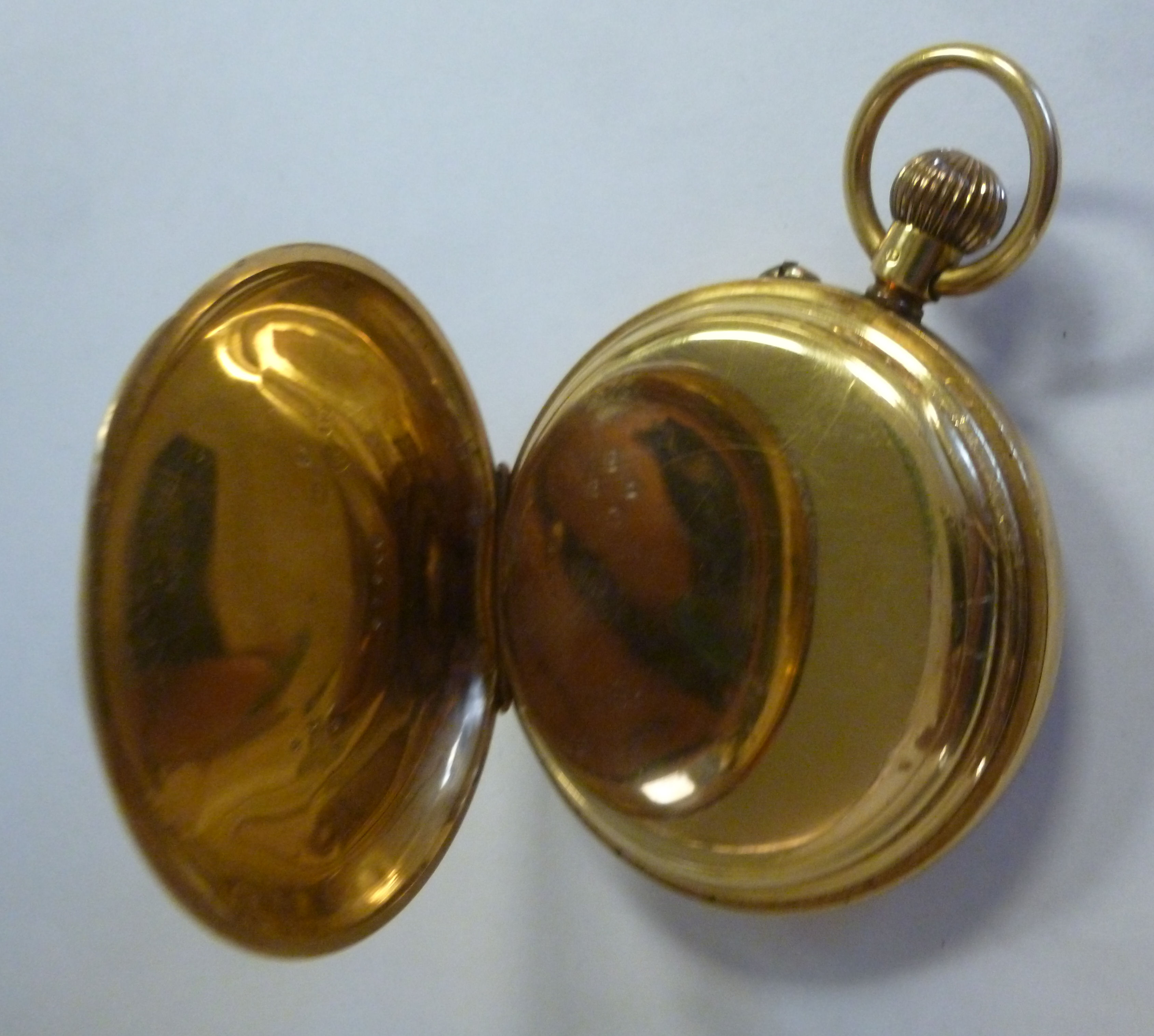 An 18ct gold cased half hunter pocket watch with engraved black enamelled Roman numerals around the - Image 5 of 6