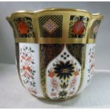 A Royal Crown Derby bone china Old Imari pattern Gardenia planter 5.