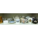 Commemorative and promotional ceramics: to include Aynsley china dishes 7.