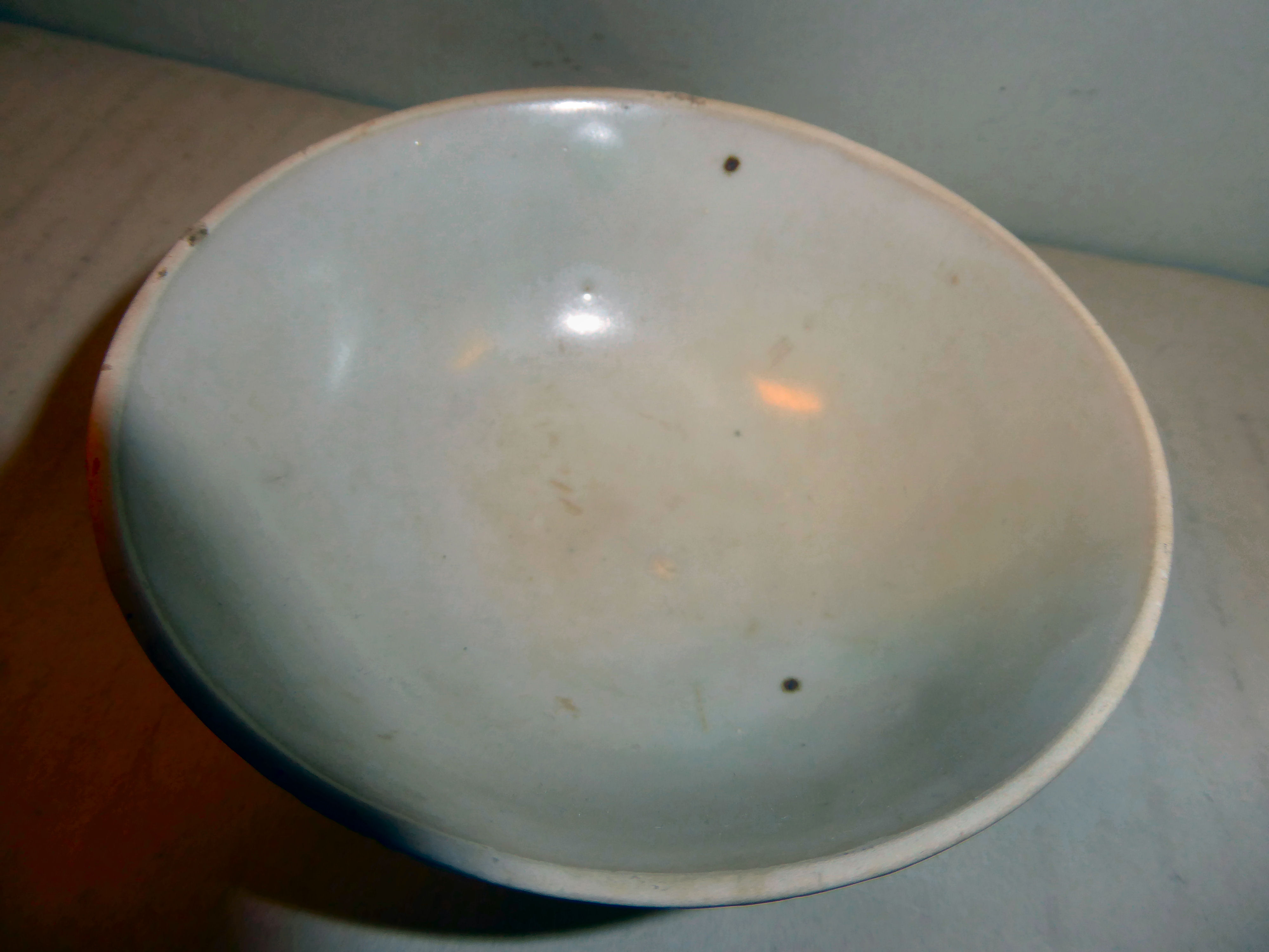 A Chinese porcelain tea bowl, - Image 4 of 6