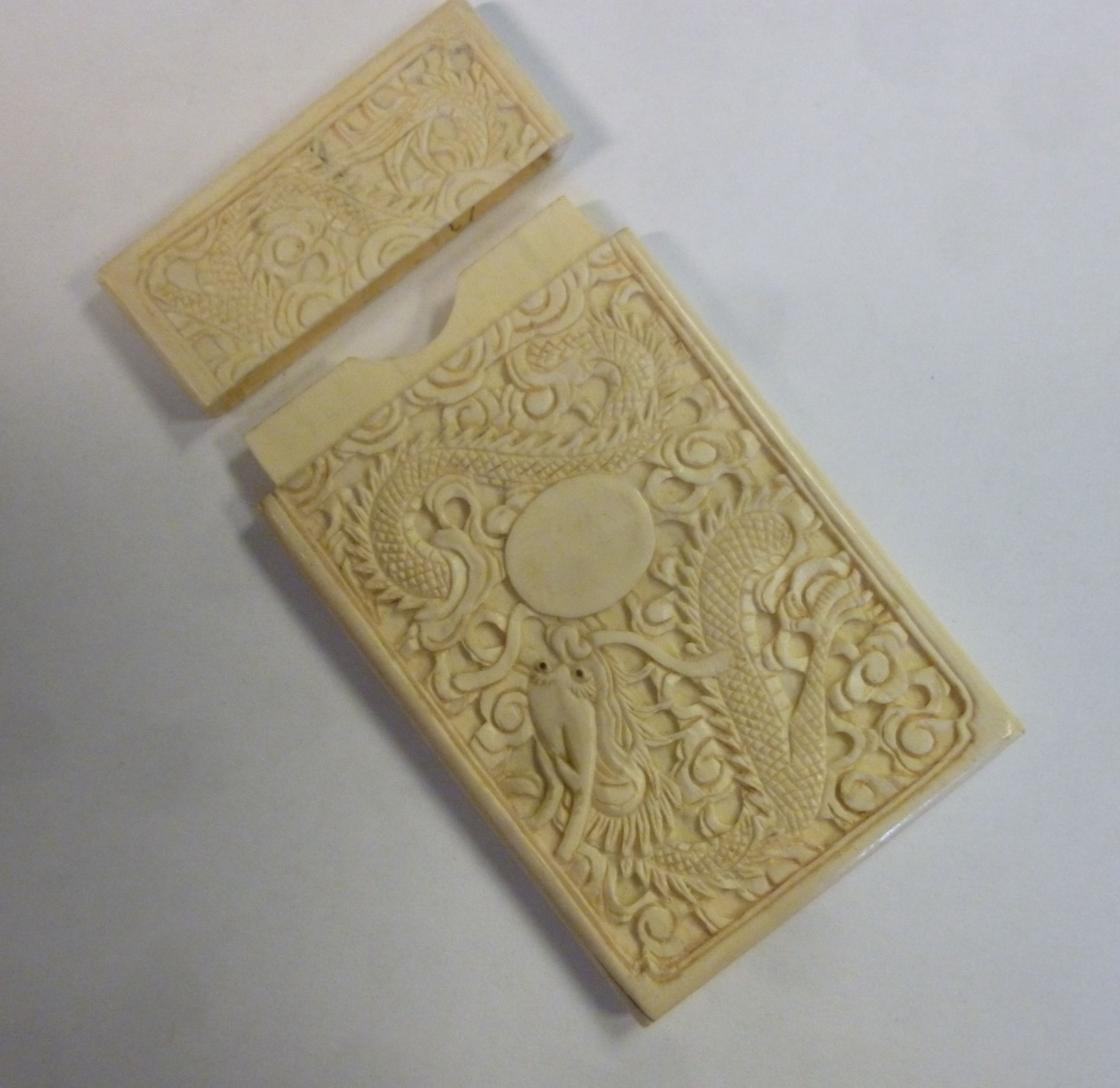 An early 20thC Japanese two-part carved ivory card case, - Image 2 of 2