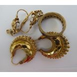 Jewellery: to include a 9ct gold eternity ring,