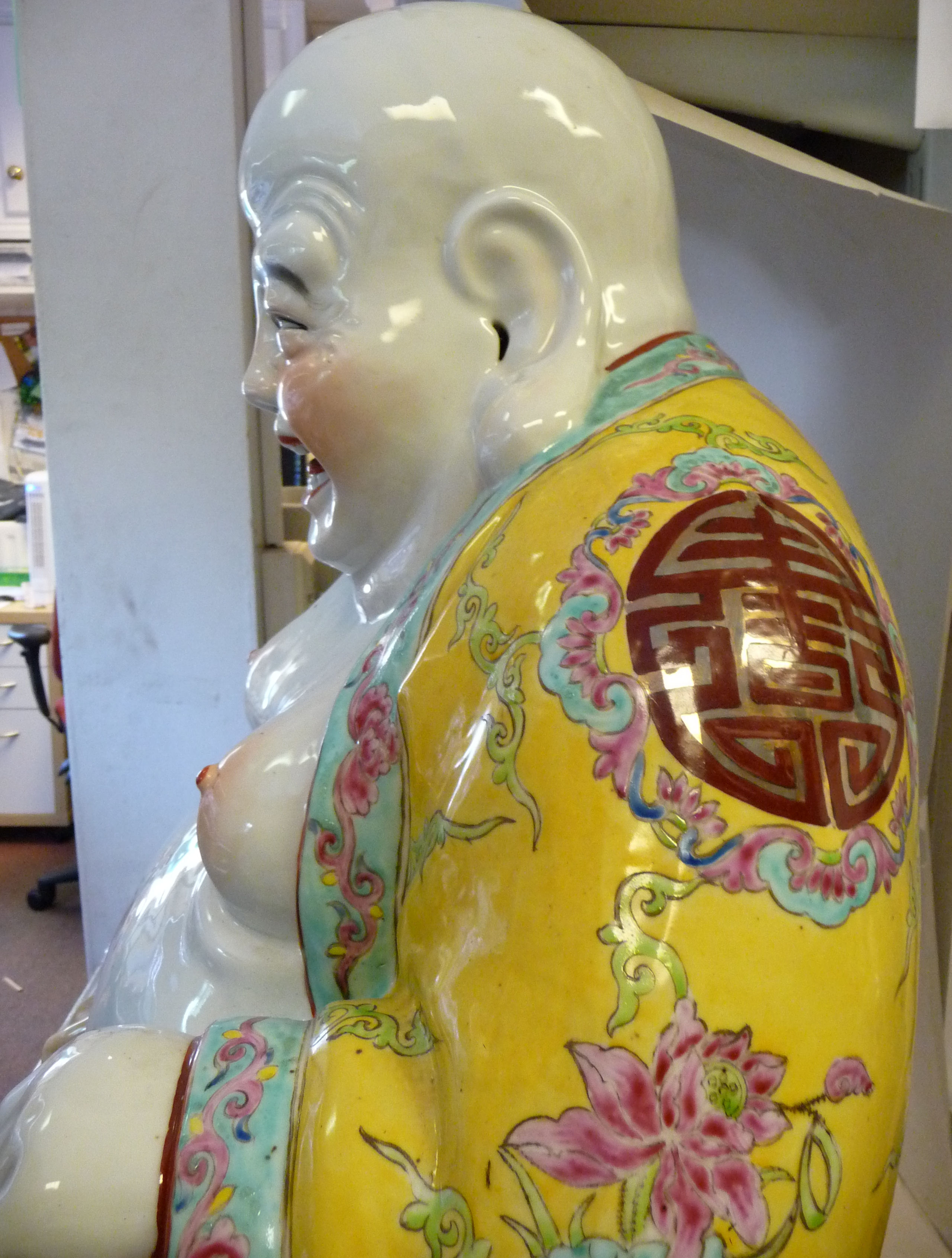 A 20thC porcelain figure, a seated Buddha, - Image 10 of 10