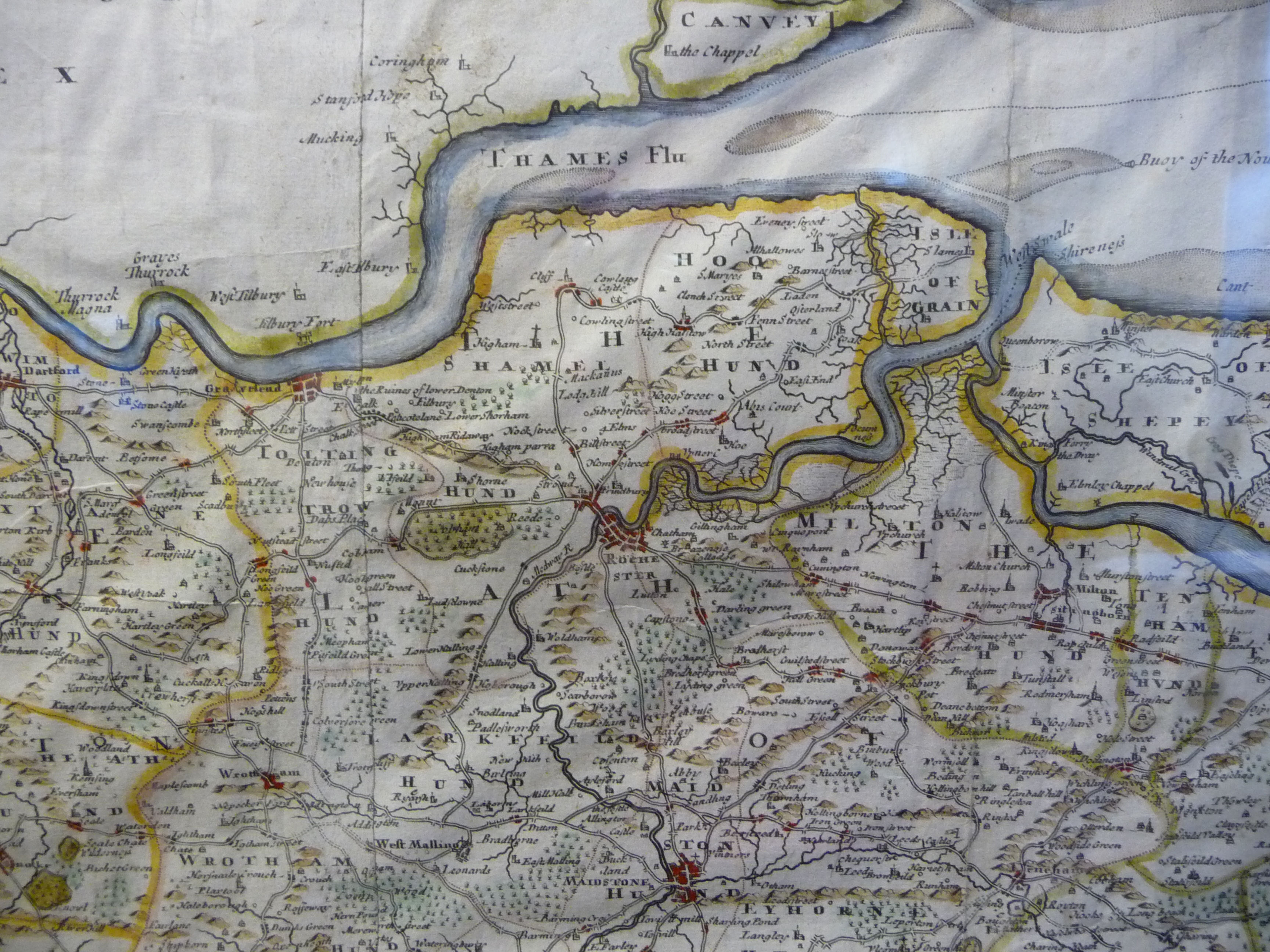 A late 17thC Robert Morden coloured county map 'Kent' with a scrolled title cartouche and scales - Image 5 of 8