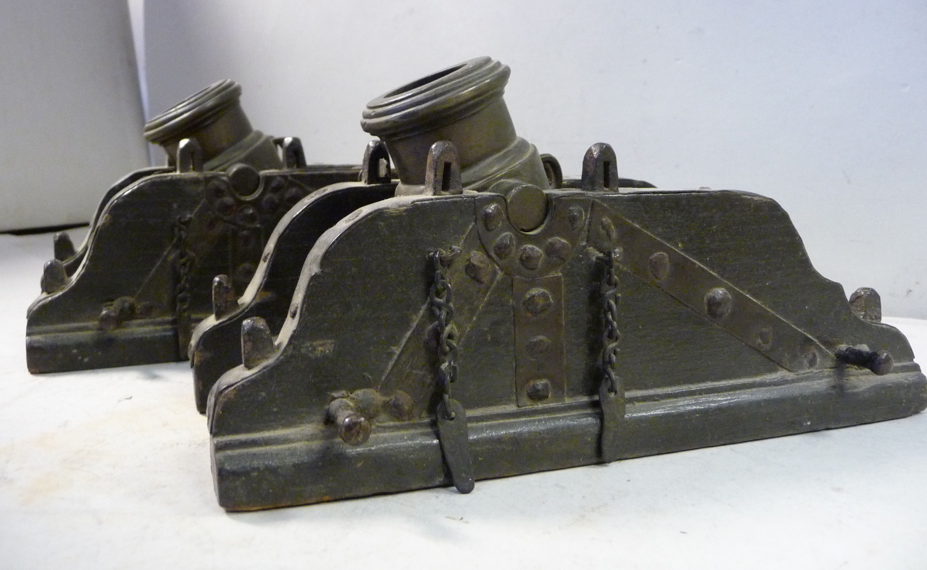 A pair of late 19thC miniature model mortars, - Image 3 of 10
