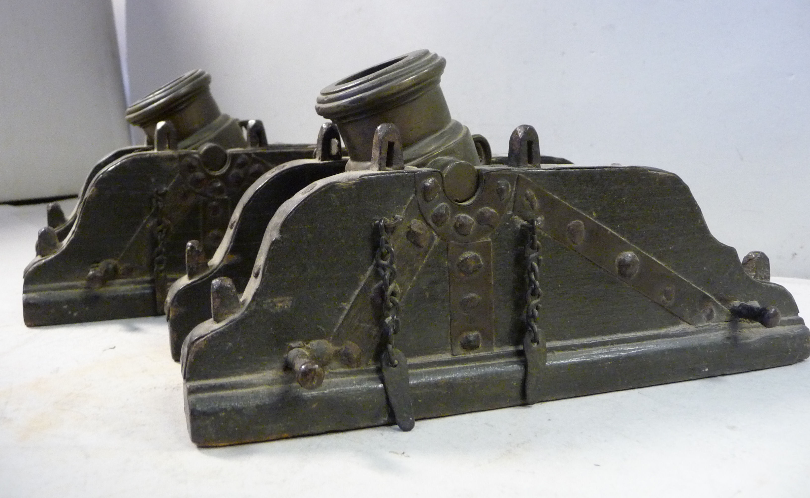 A pair of late 19thC miniature model mortars, - Image 4 of 10