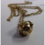 A 9ct gold hinged Masonic ball pendant,