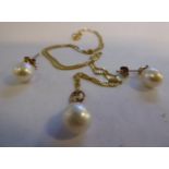 A pair of pearl set,