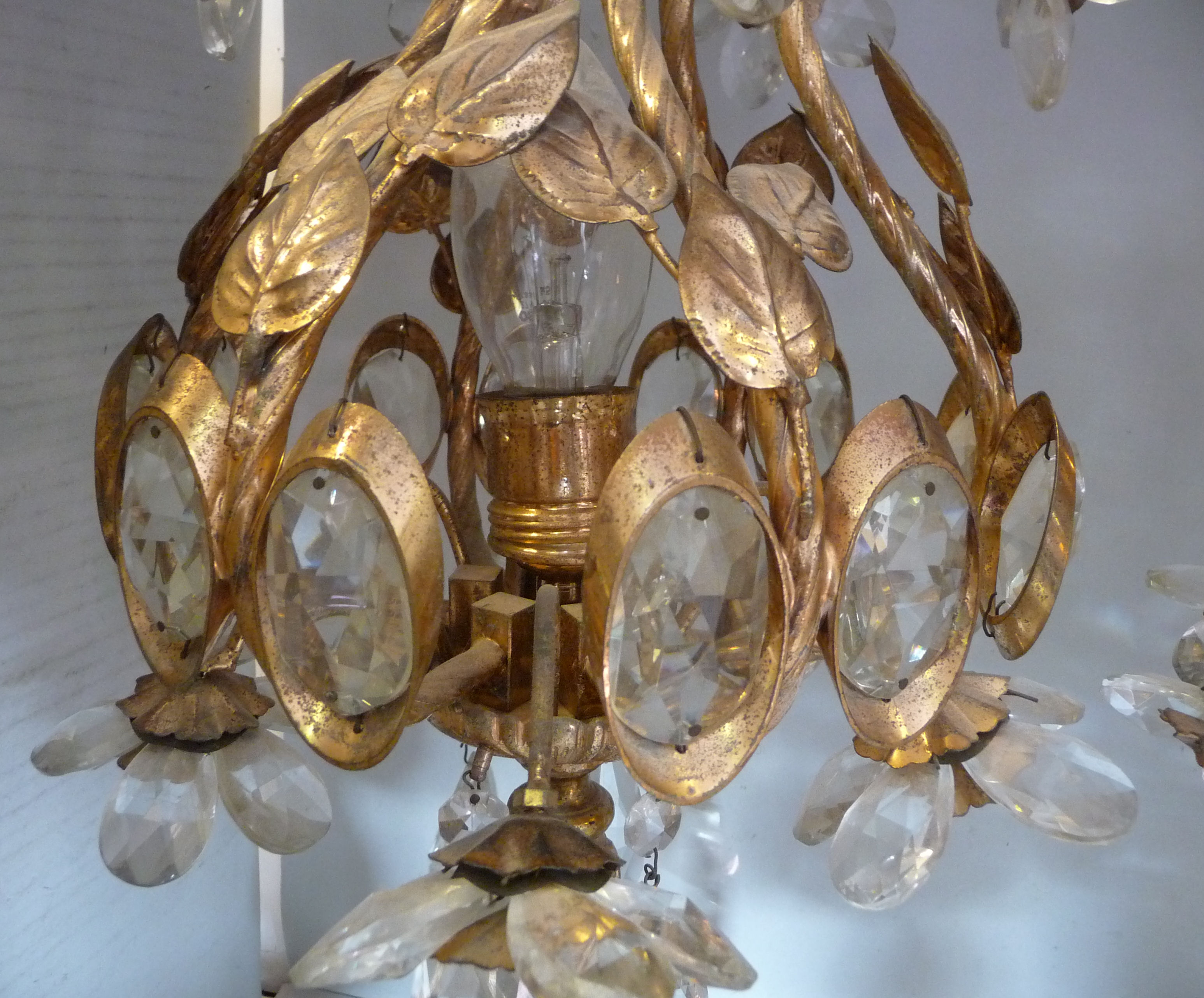 A pair of 20thC Continental gilded metal and cut crystal table lamps, - Image 3 of 4