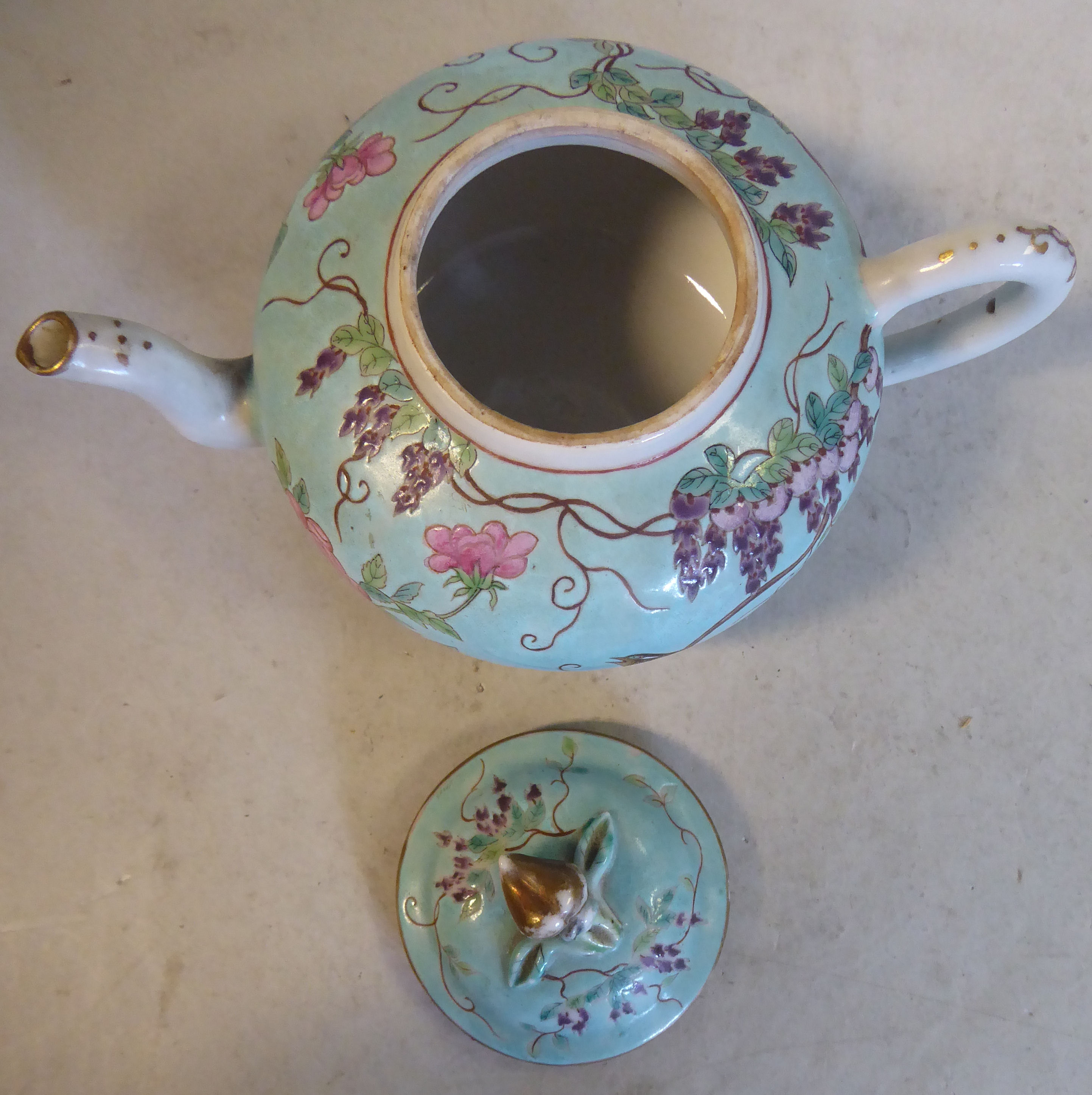 A late 19thC Chinese porcelain 'small' teapot of squat, bulbous form with an S-shaped spout, - Image 5 of 6