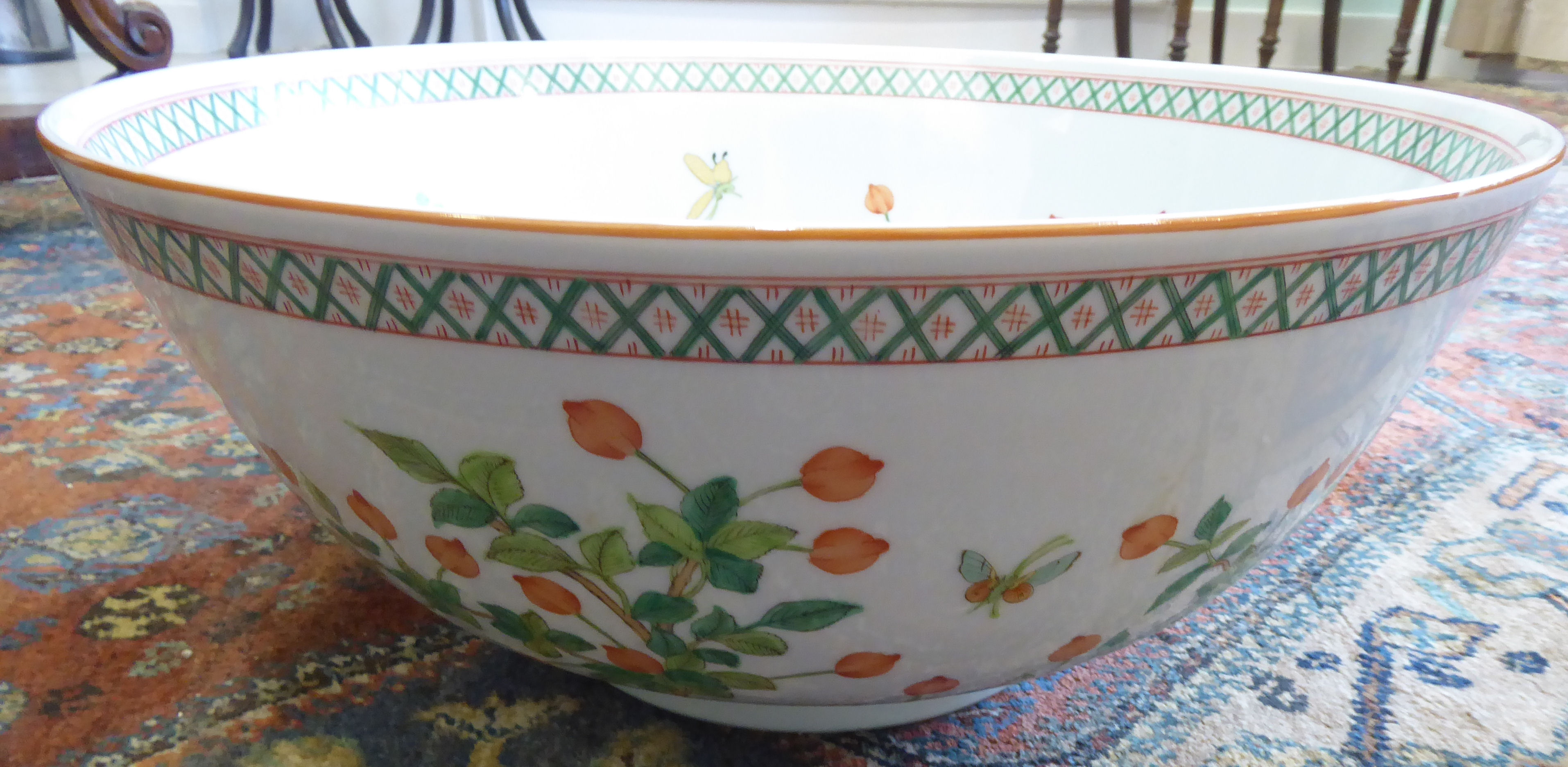 A modern Chinese porcelain bowl, decorated with insects, flora, - Image 4 of 7