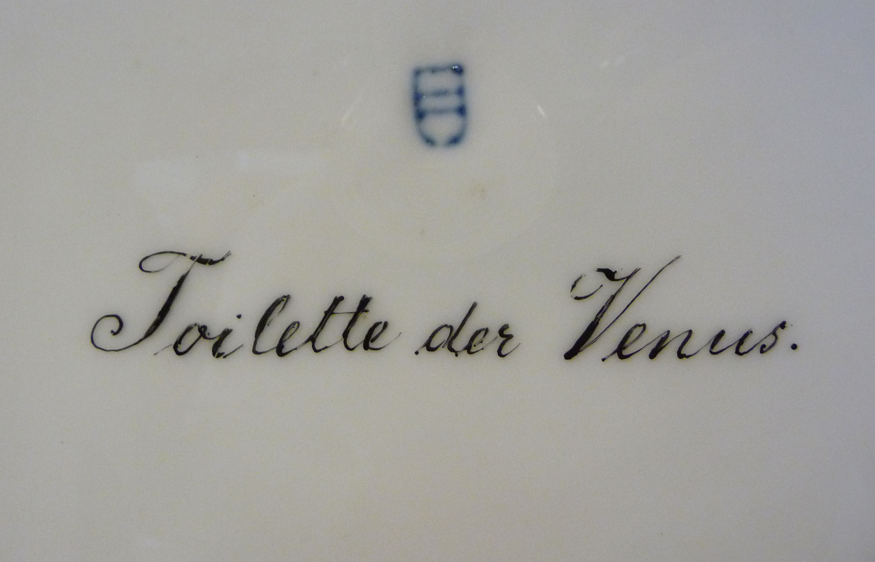 A late 19th/early 20thC Vienna porcelain charger, - Image 7 of 8