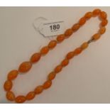 An agate oval bead necklace,