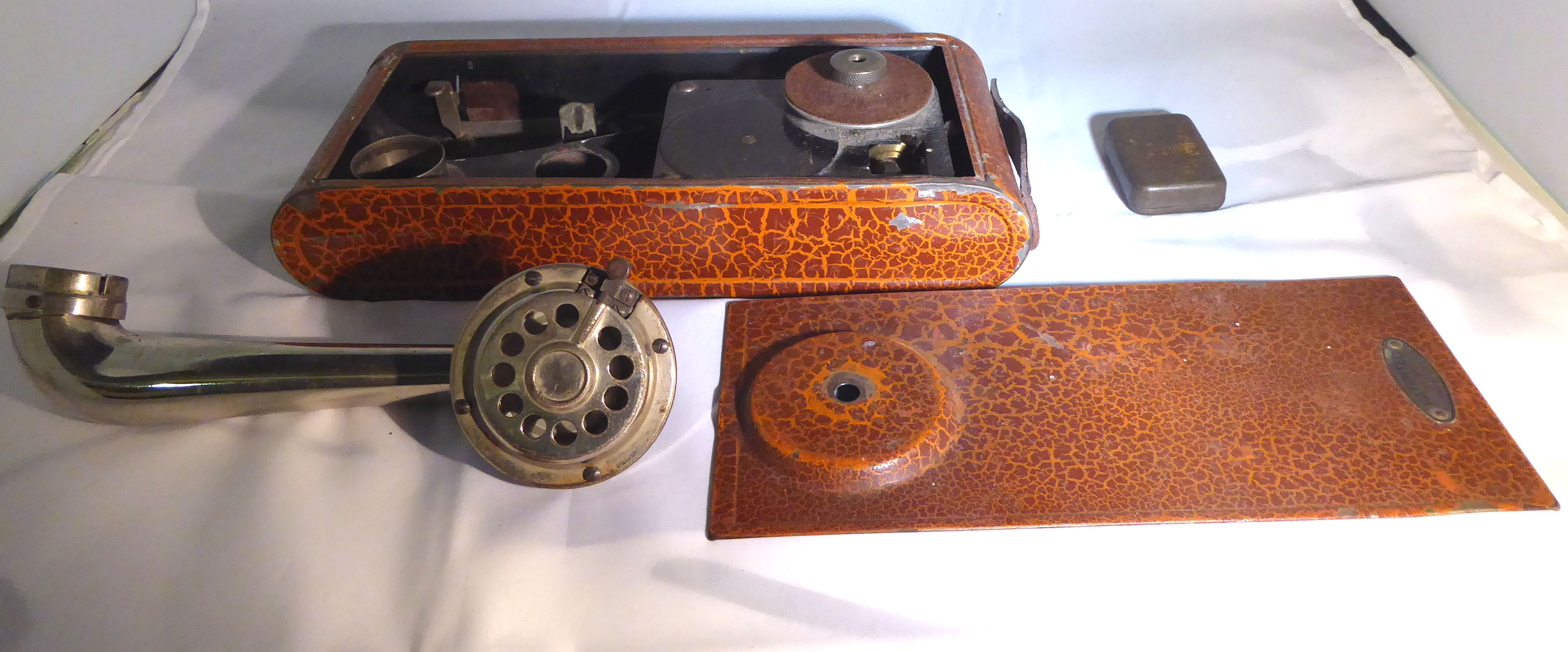 A 'vintage' Swiss made Thoreus Excelda portable gramophone, - Image 4 of 9