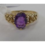 A 9ct gold amethyst solitaire ring 11