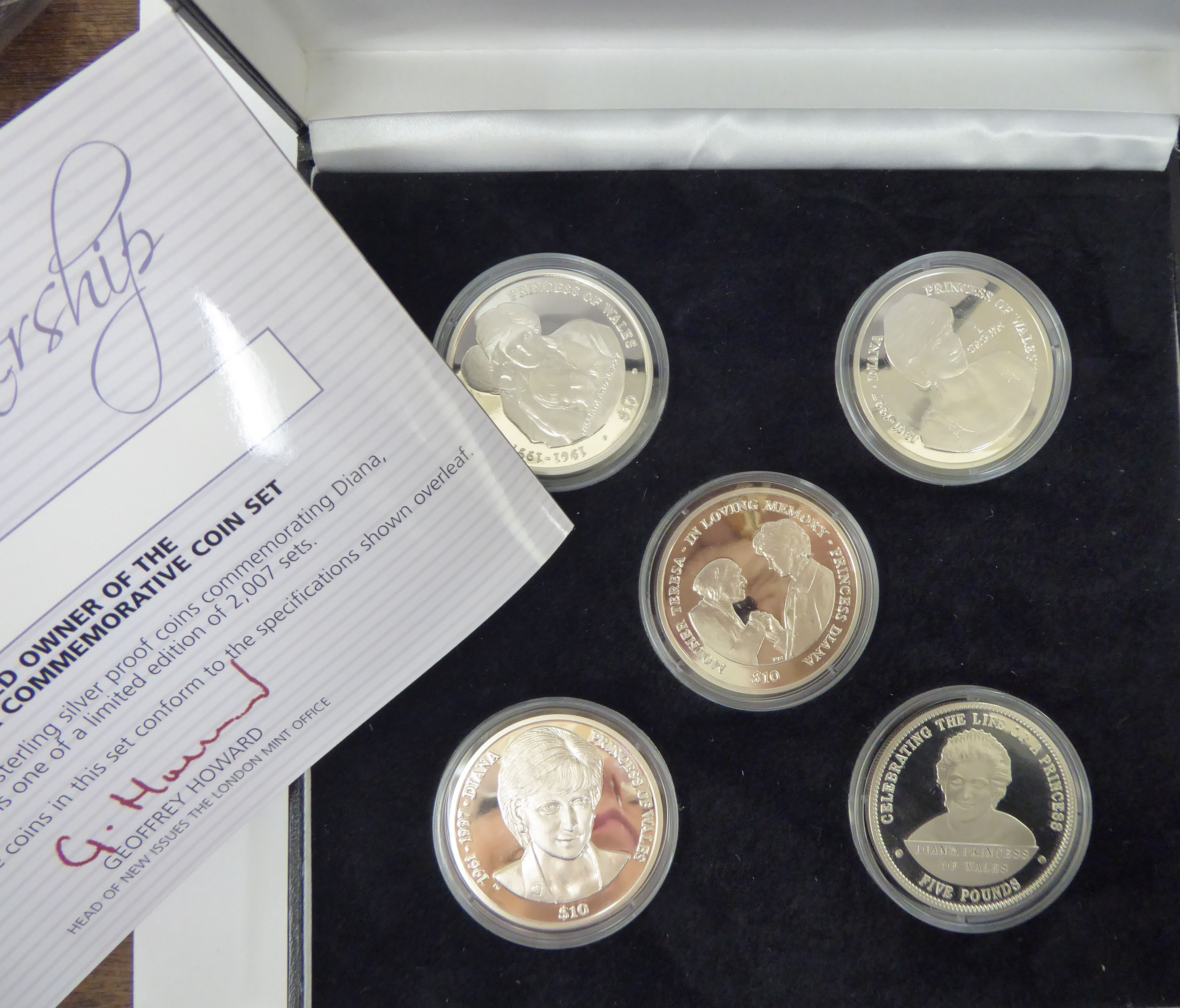 The London Mint Office 'The Princess Diana commemorative five coin silver proof set' boxed with - Image 2 of 2