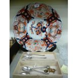 A mixed lot: to include an early 20thC Japanese Imari porcelain charger,
