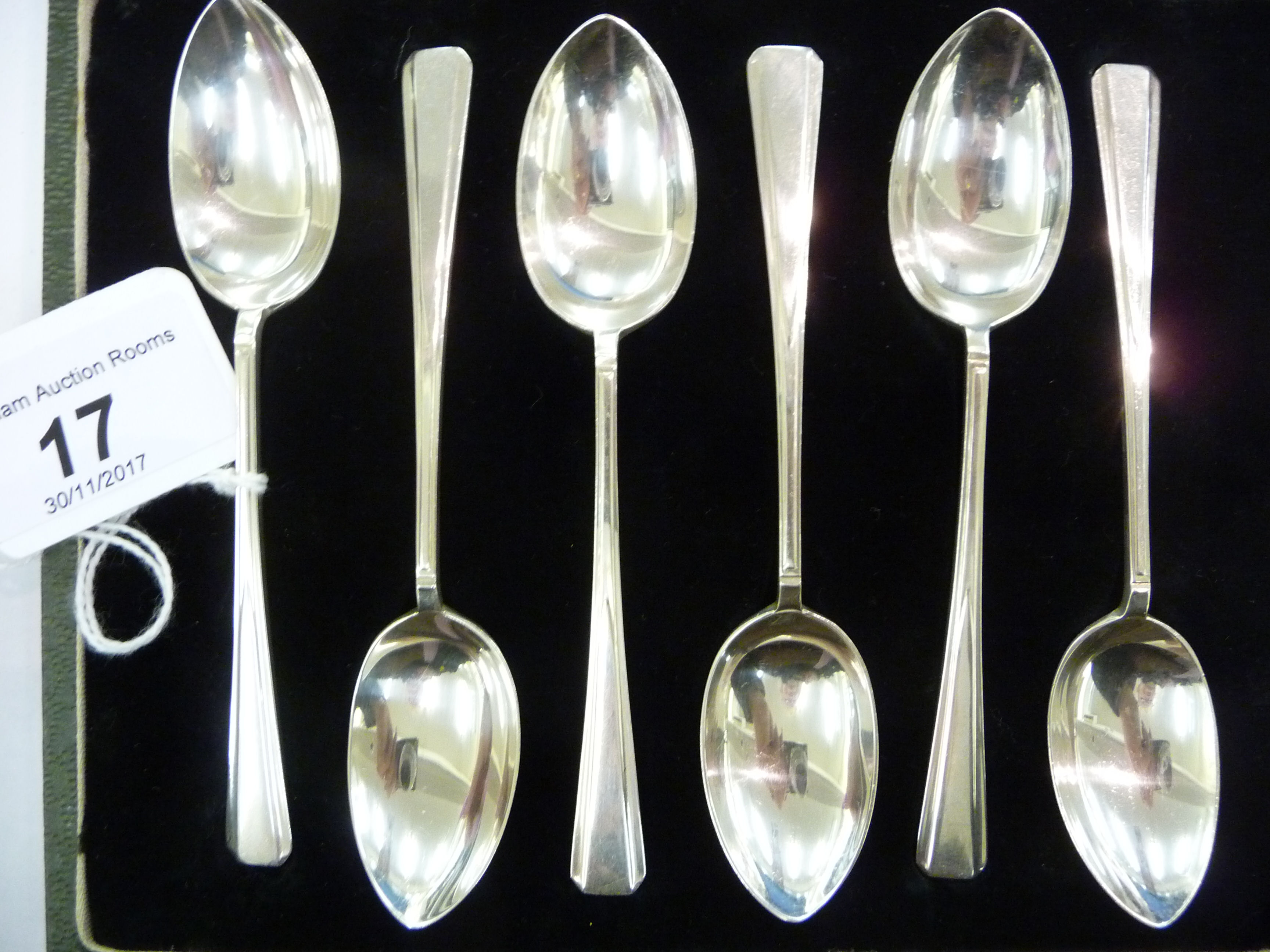A set of six silver teaspoons Sheffield 1967 cased 11