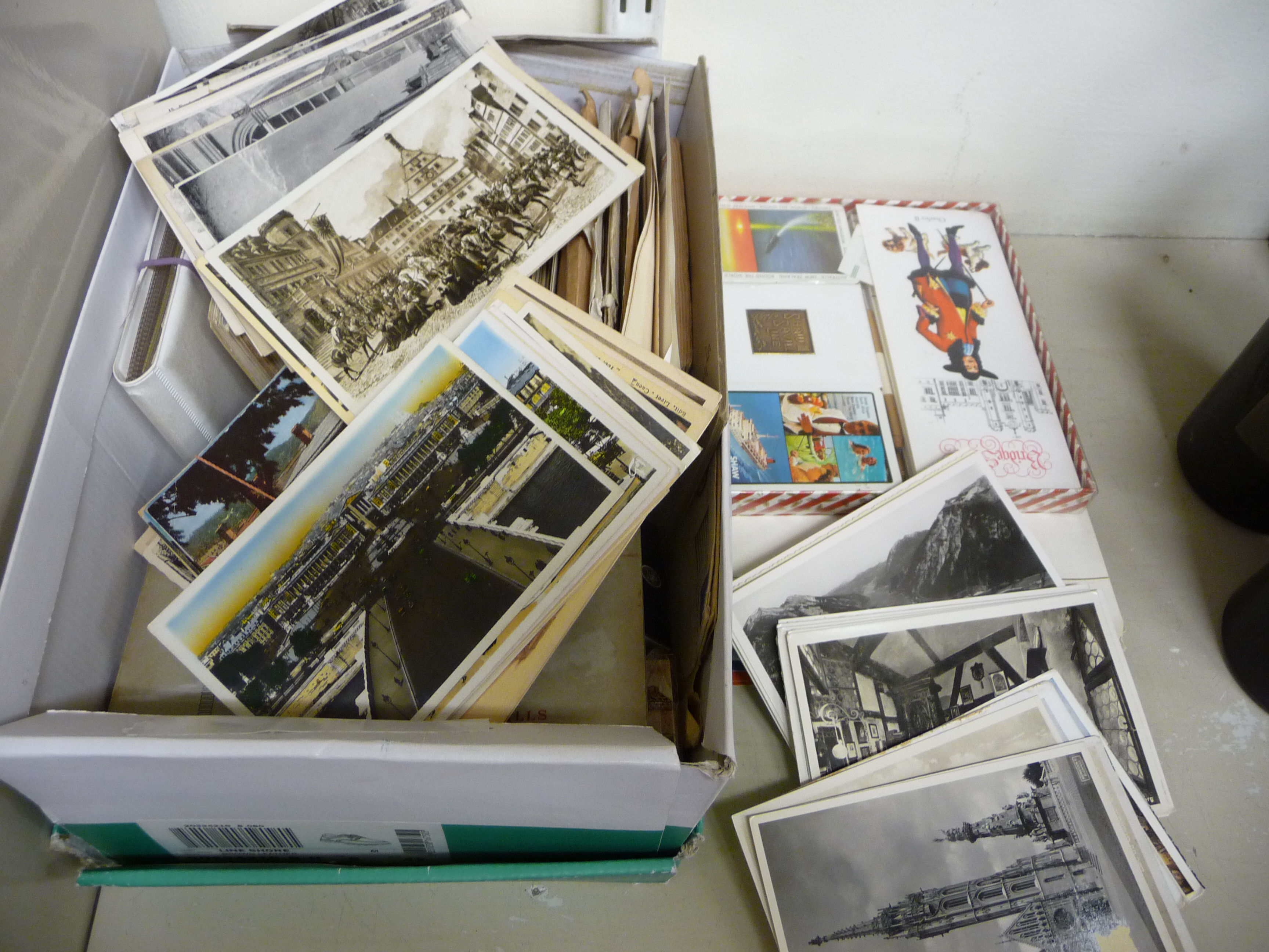 Printed ephemera: to include uncollated postcards;