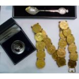 A mixed lot: to include The London Mint office silver presentation spoon London marks boxed
