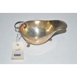 A silver sauce boat, by William Hutton & Co. Ltd., Birmingham 1906.